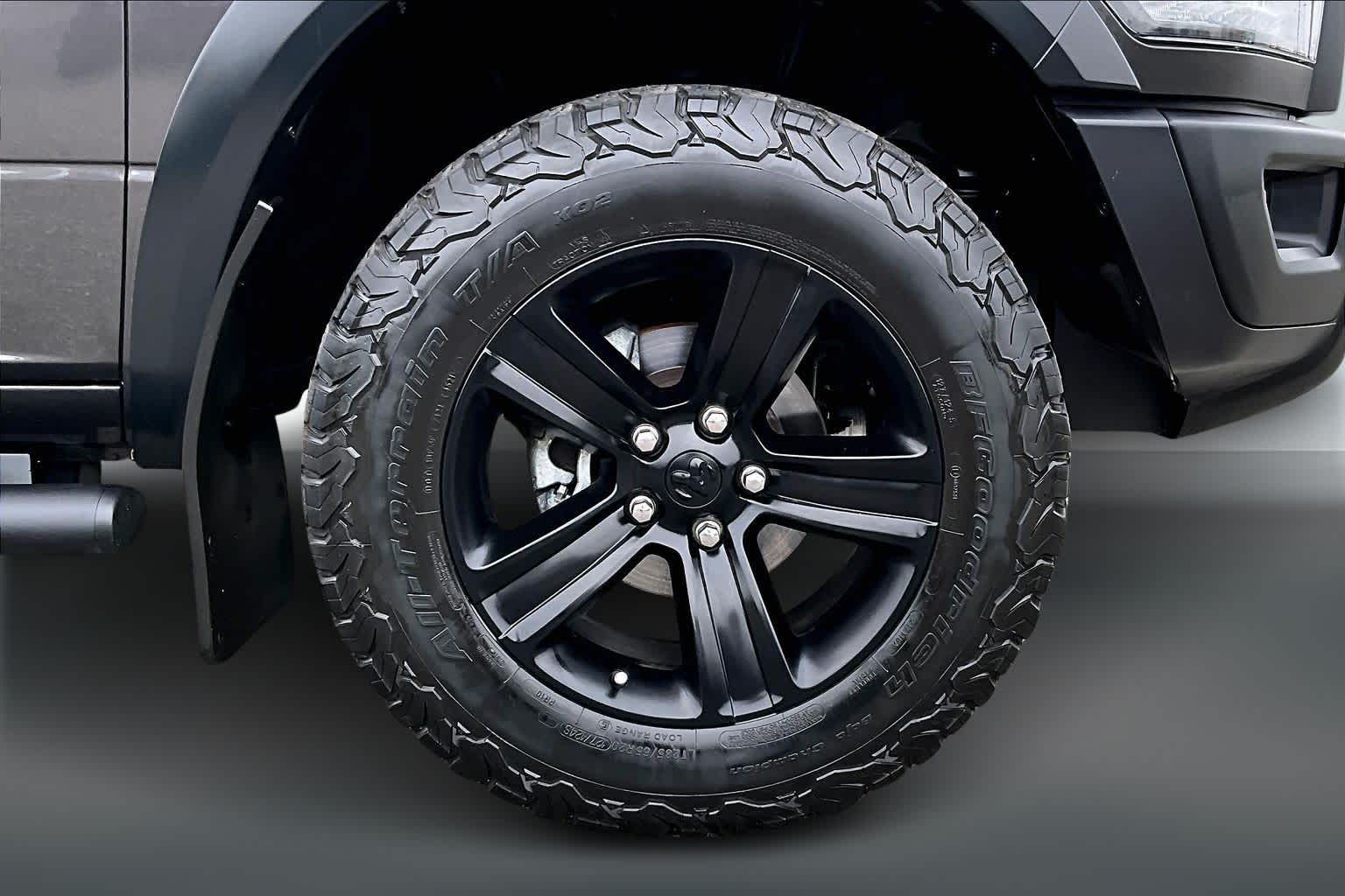 Thumbnail: 2021 RAM 1500 Classic - 34