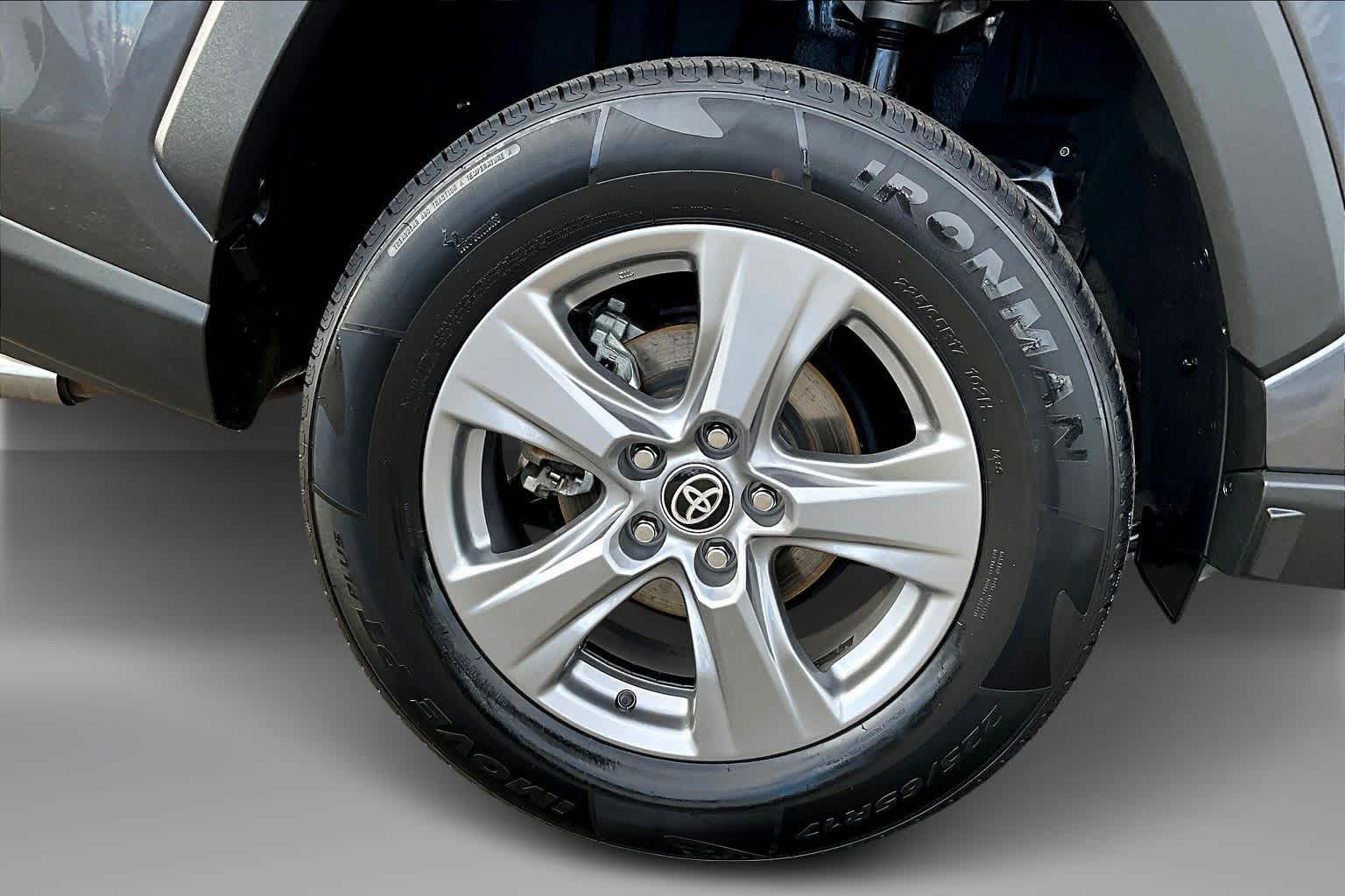 Thumbnail: 2024 Toyota RAV4 - 36