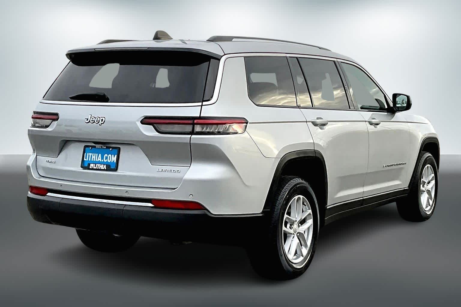 Thumbnail: 2023 Jeep Grand Cherokee - 22