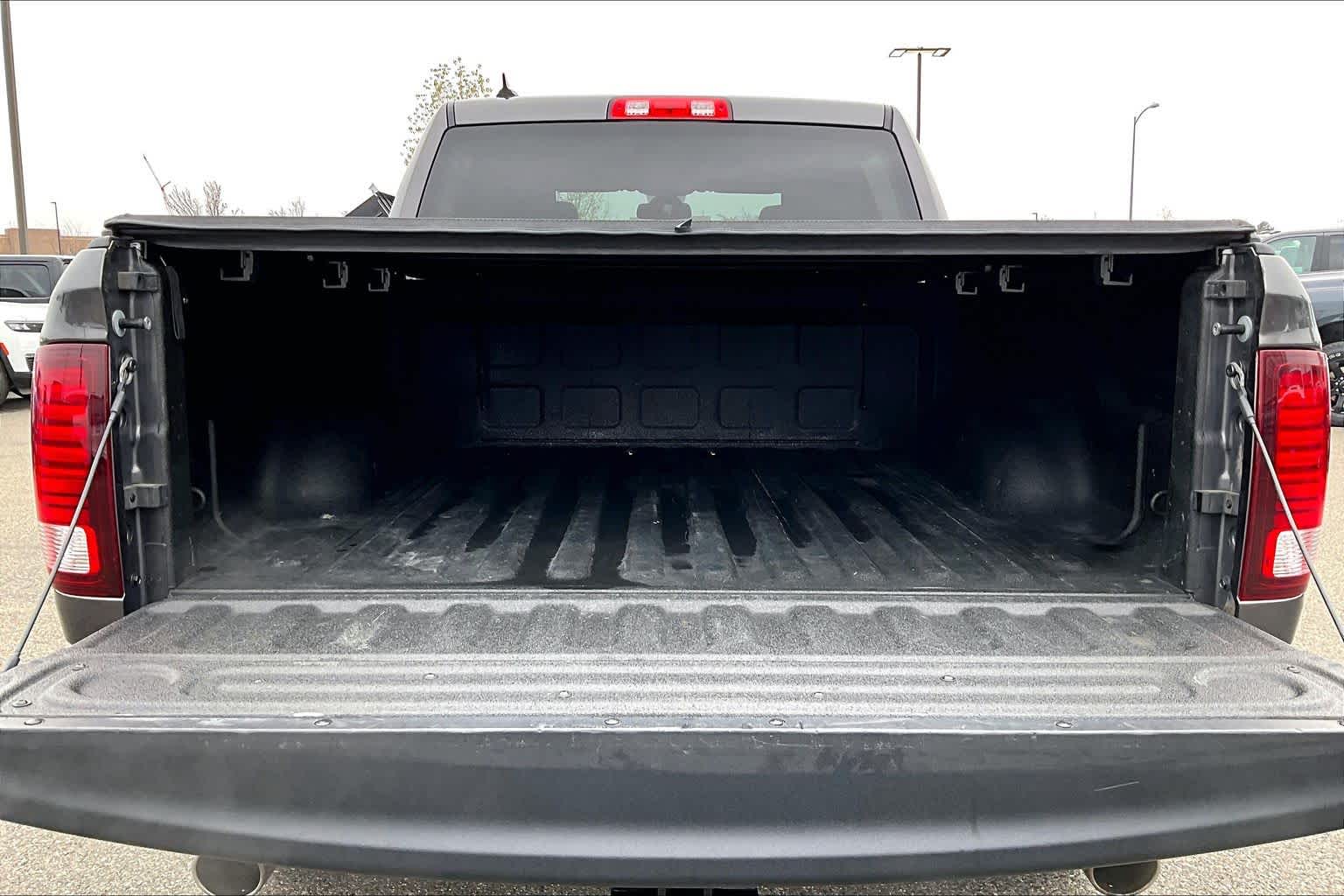 Thumbnail: 2021 RAM 1500 Classic - 18
