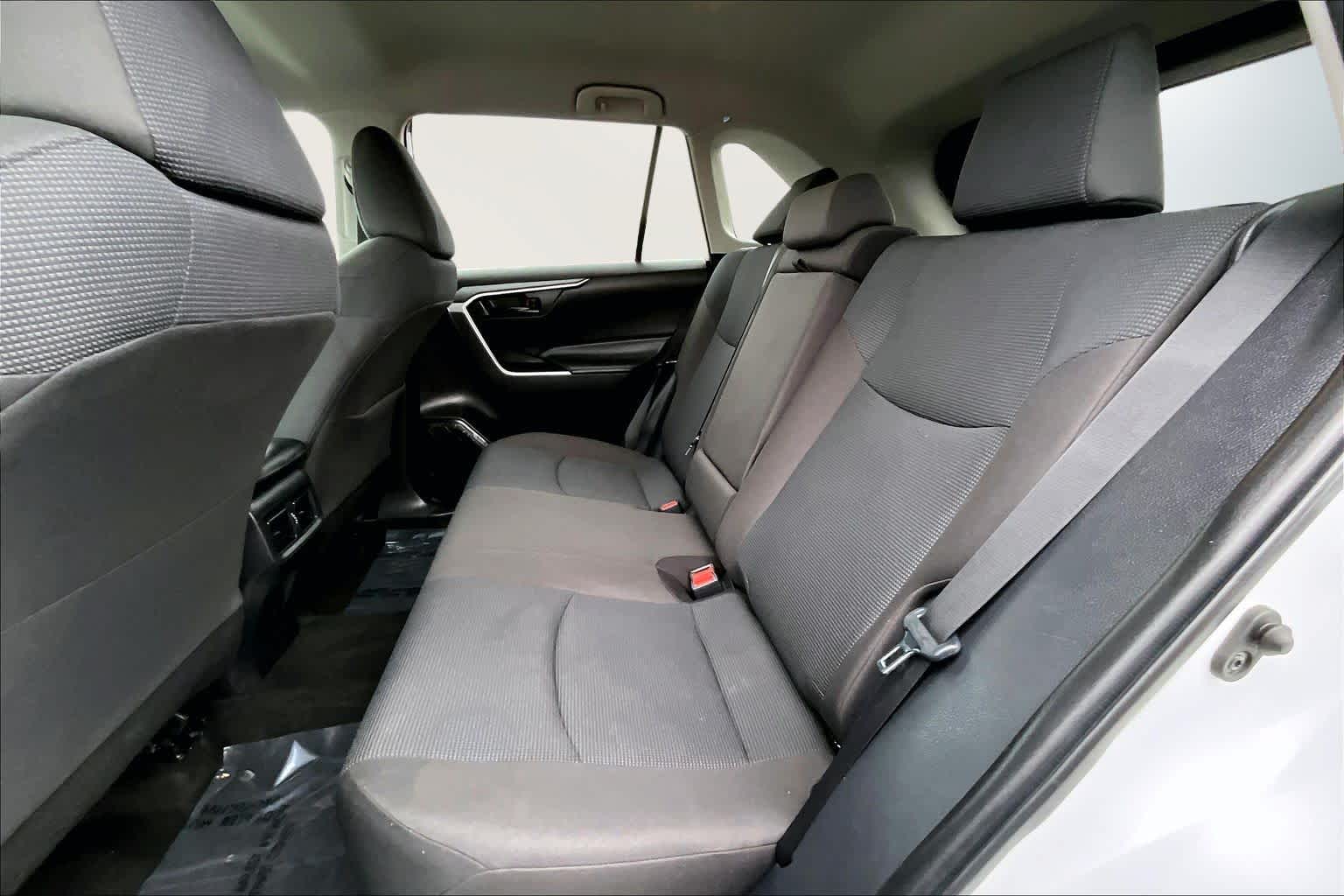 Thumbnail: 2023 Toyota RAV4 - 29