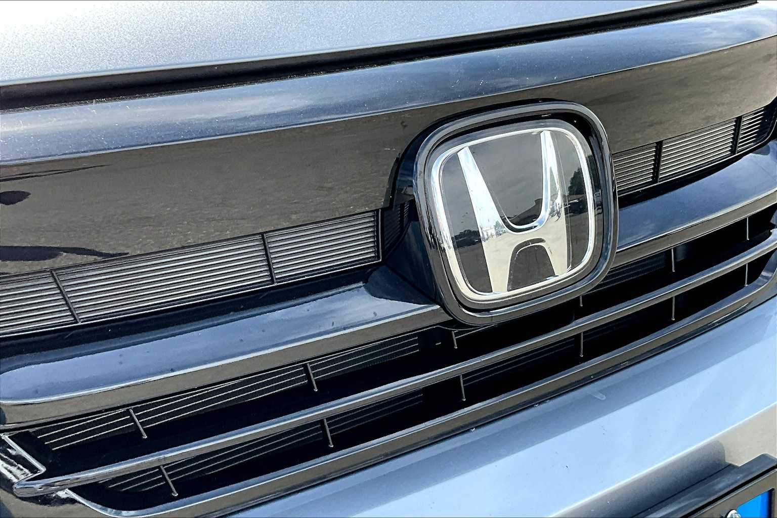 Thumbnail: 2022 Honda Pilot - 35