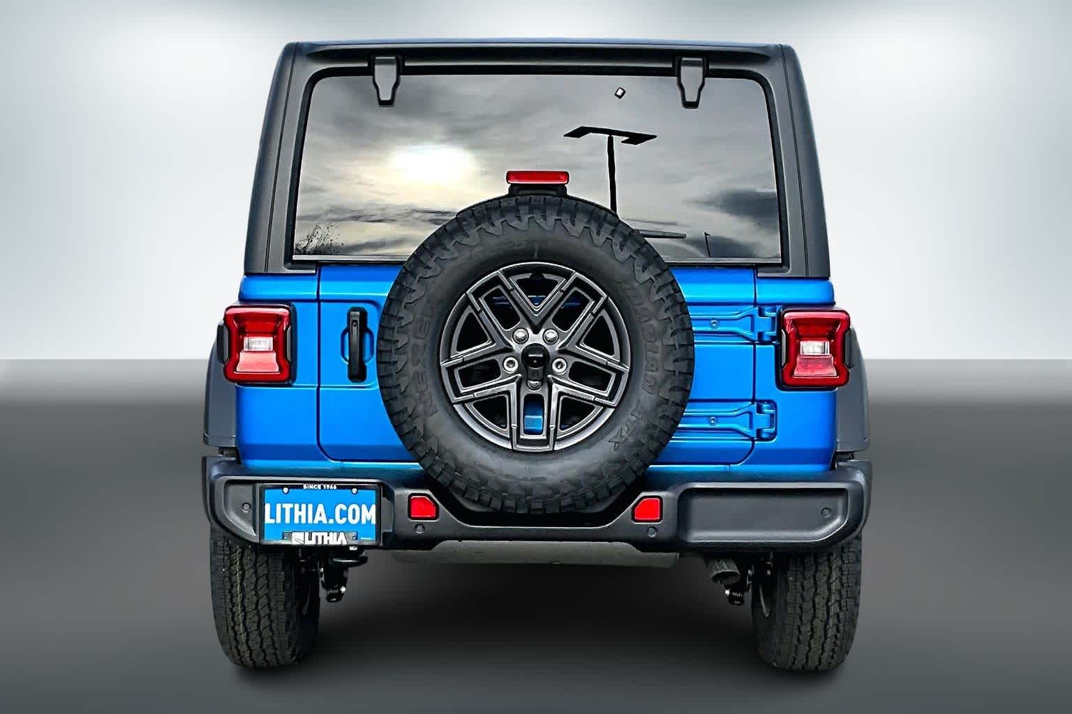Thumbnail: 2026 Jeep Wrangler - 5