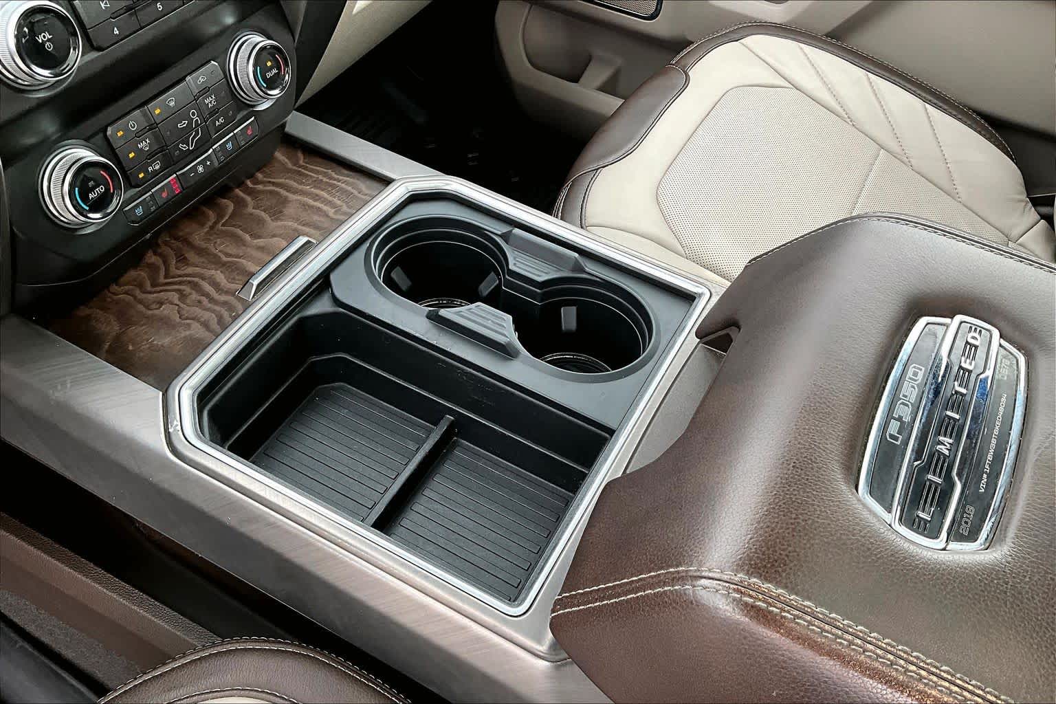 Thumbnail: 2019 Ford Econoline - 14