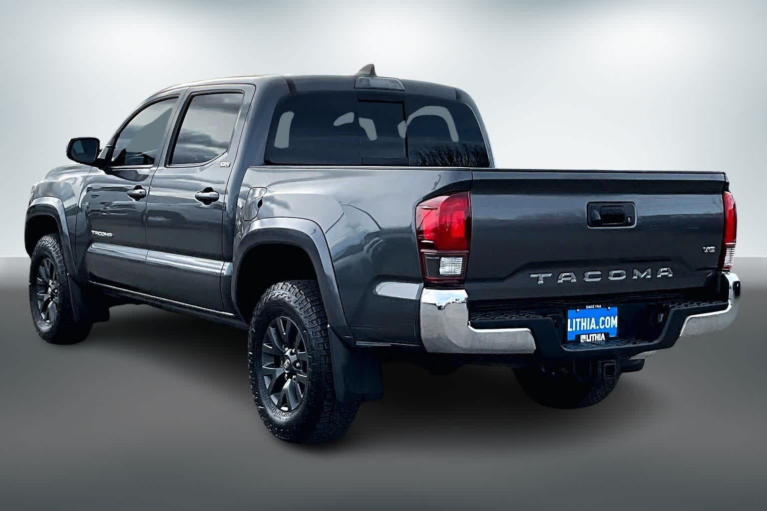 Thumbnail: 2021 Toyota Tacoma - 4