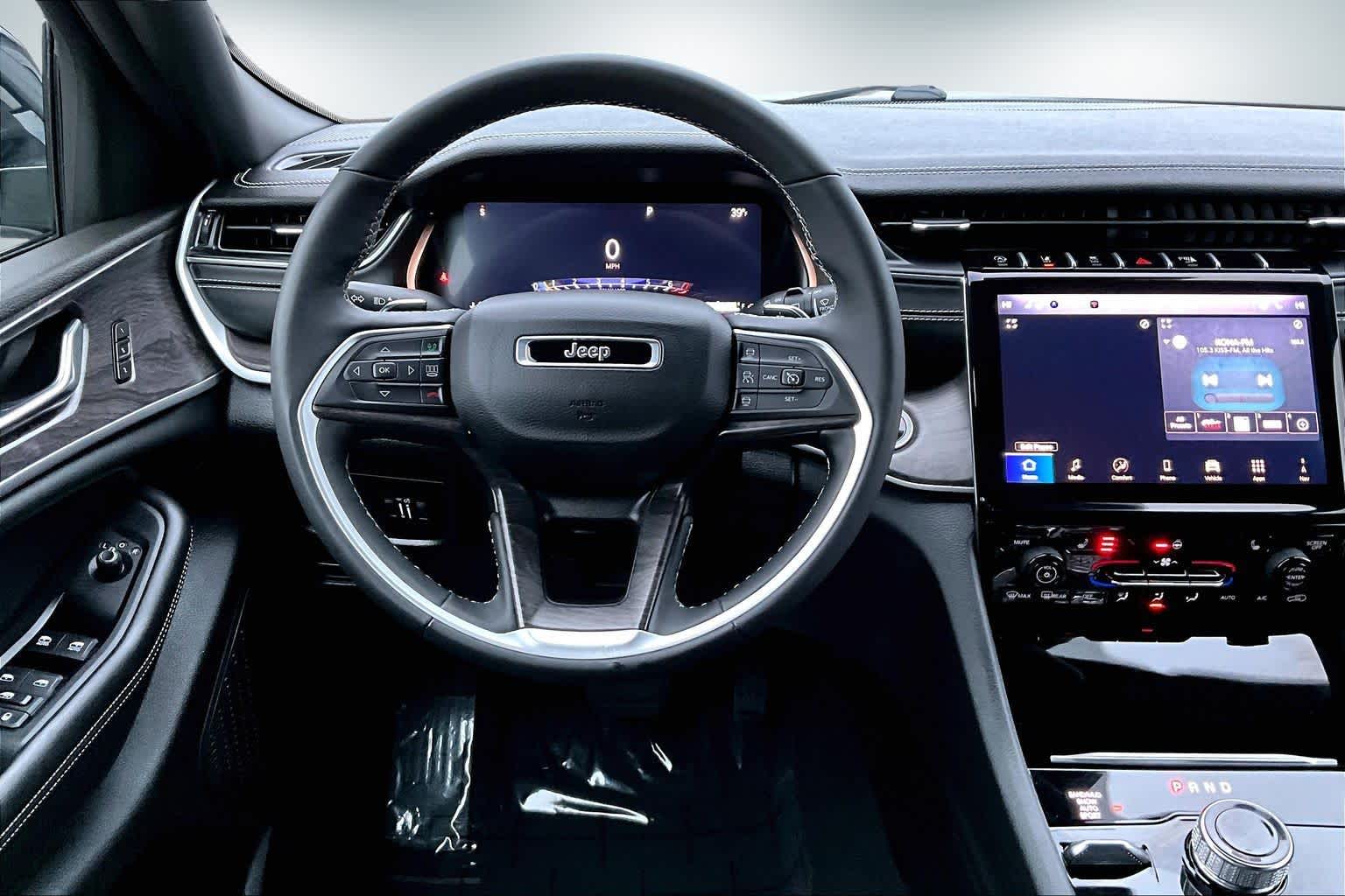 Thumbnail: 2024 Jeep Grand Cherokee L - 14