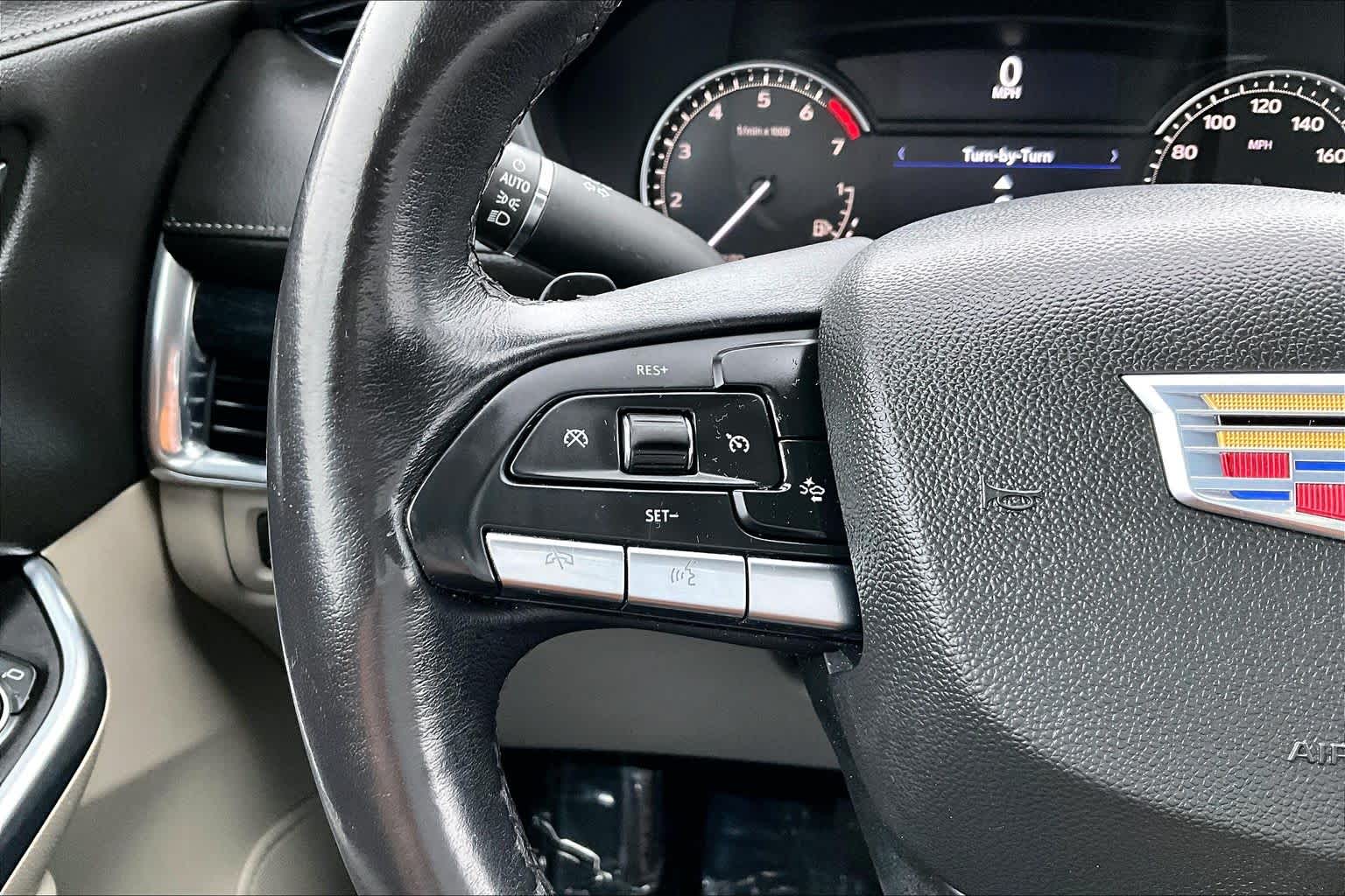 Thumbnail: 2023 Cadillac XT4 - 24