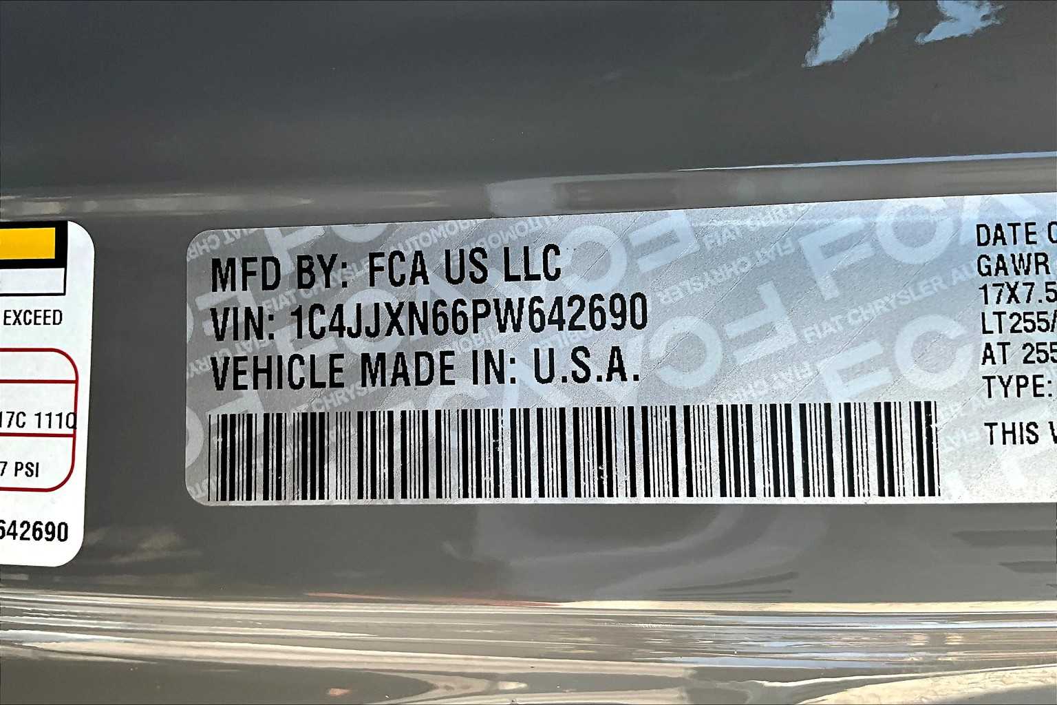 Thumbnail: 2023 Jeep Wrangler - 19