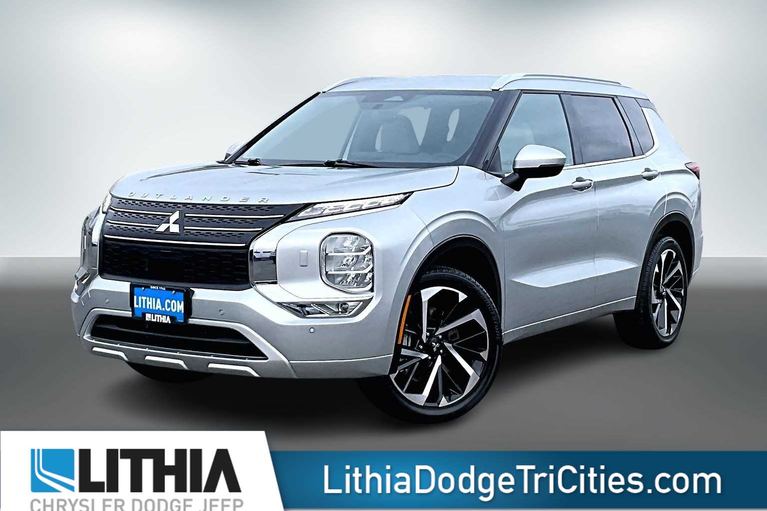 2024 Mitsubishi Outlander SEL's photo