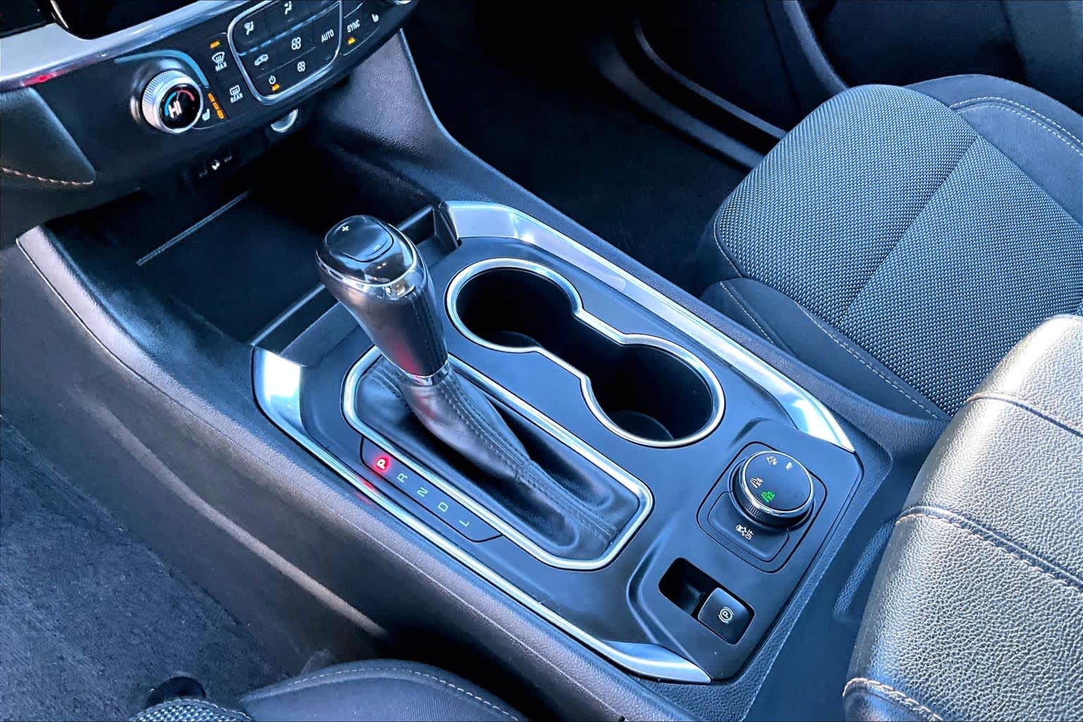 Thumbnail: 2019 Chevrolet Traverse - 16