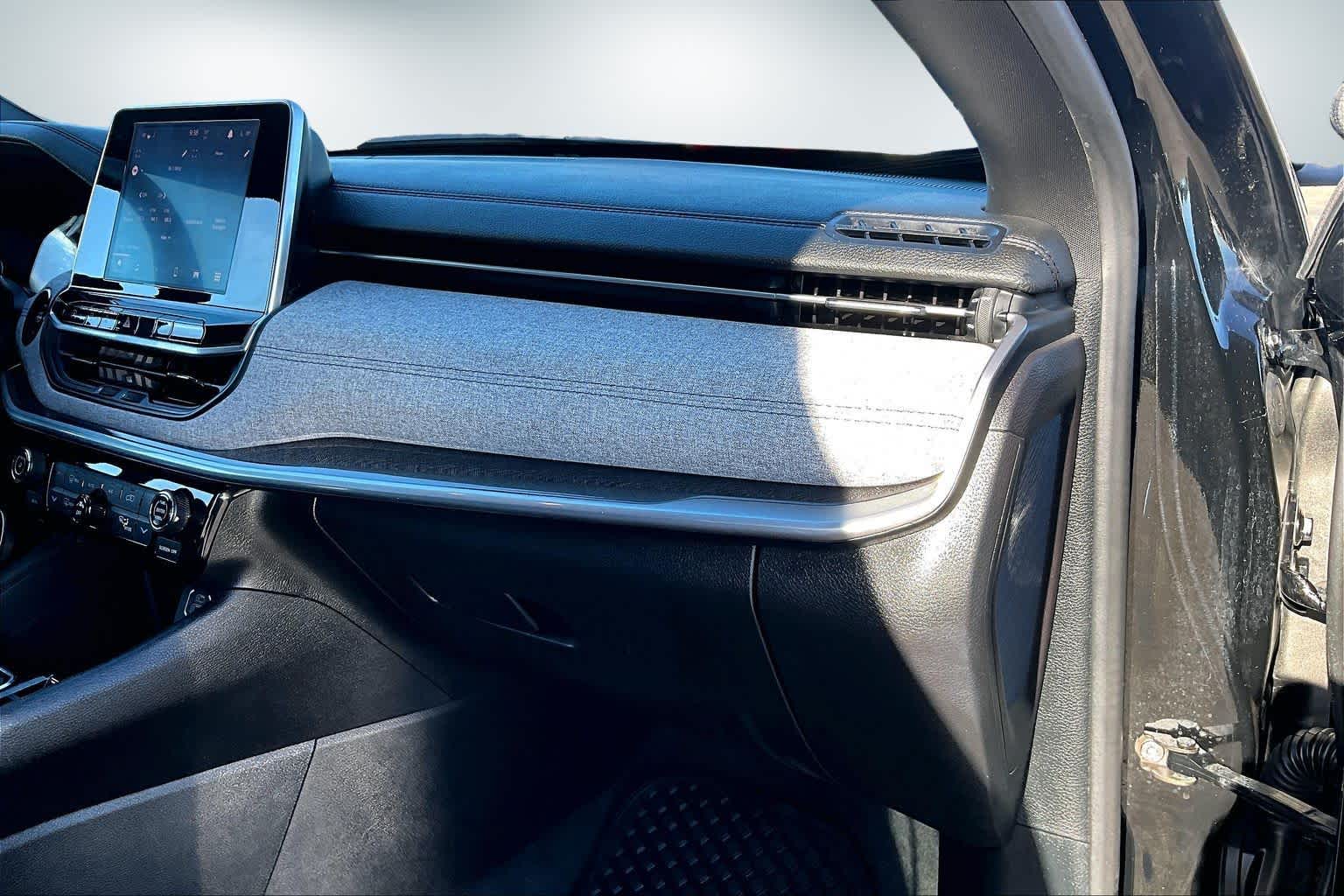 Thumbnail: 2025 Jeep Compass - 22