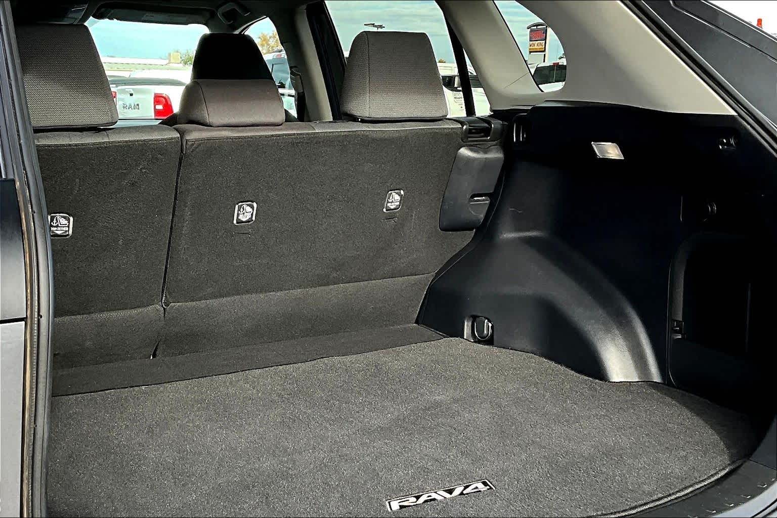 Thumbnail: 2024 Toyota RAV4 - 18