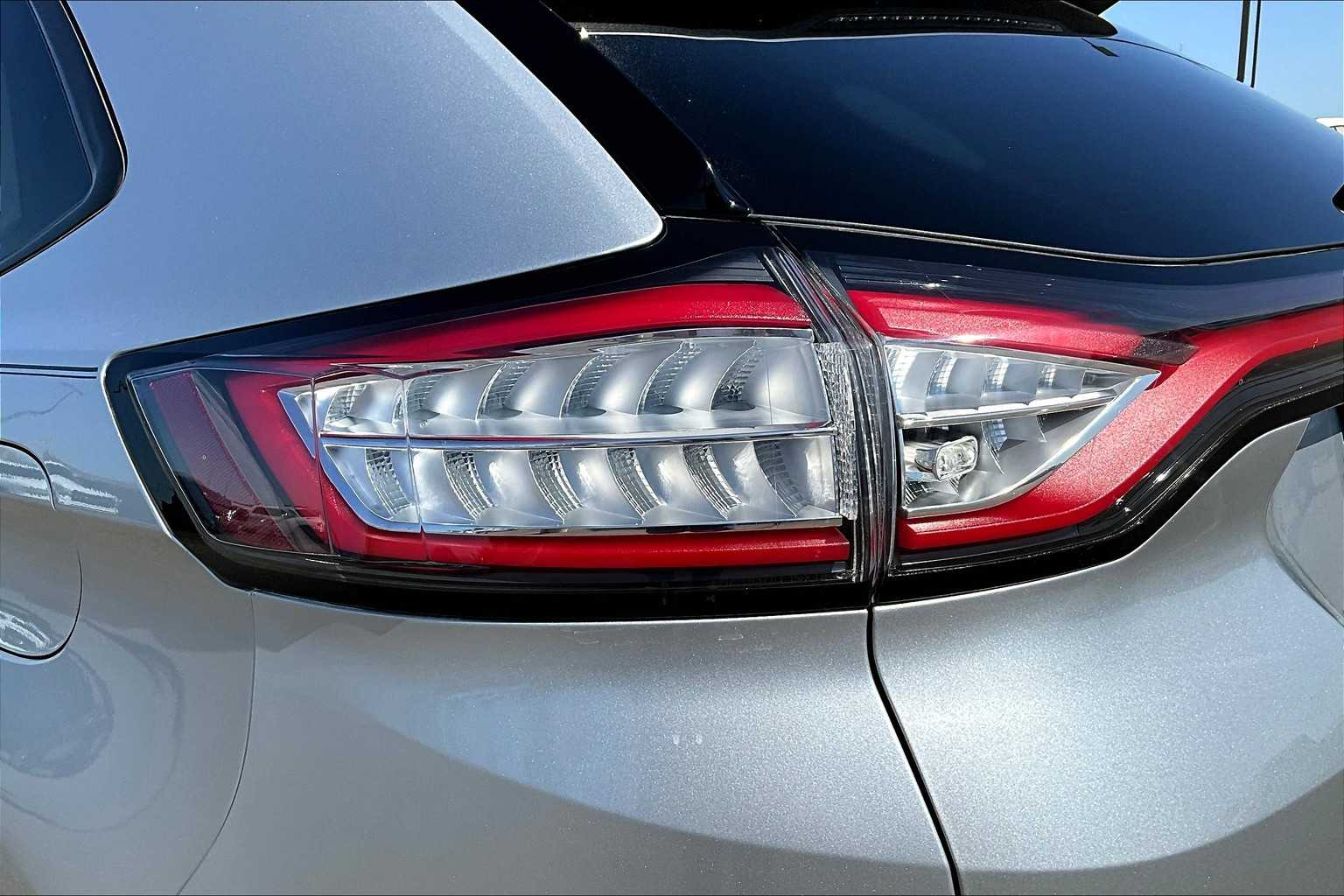Thumbnail: 2017 Ford Edge - 31