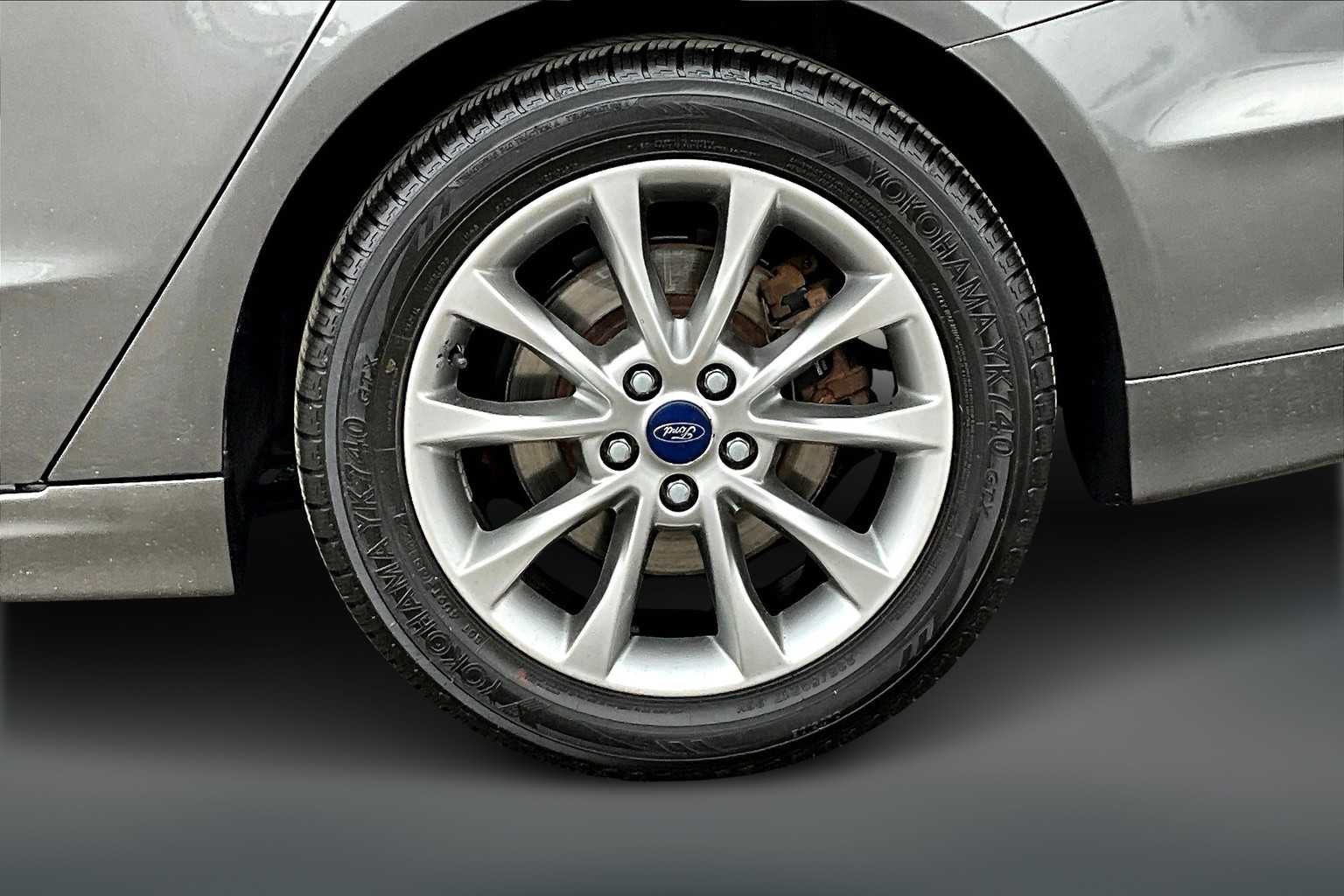 Thumbnail: 2017 Ford Fusion - 37