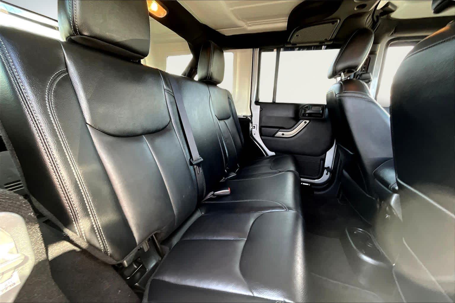 Thumbnail: 2018 Jeep Wrangler - 28