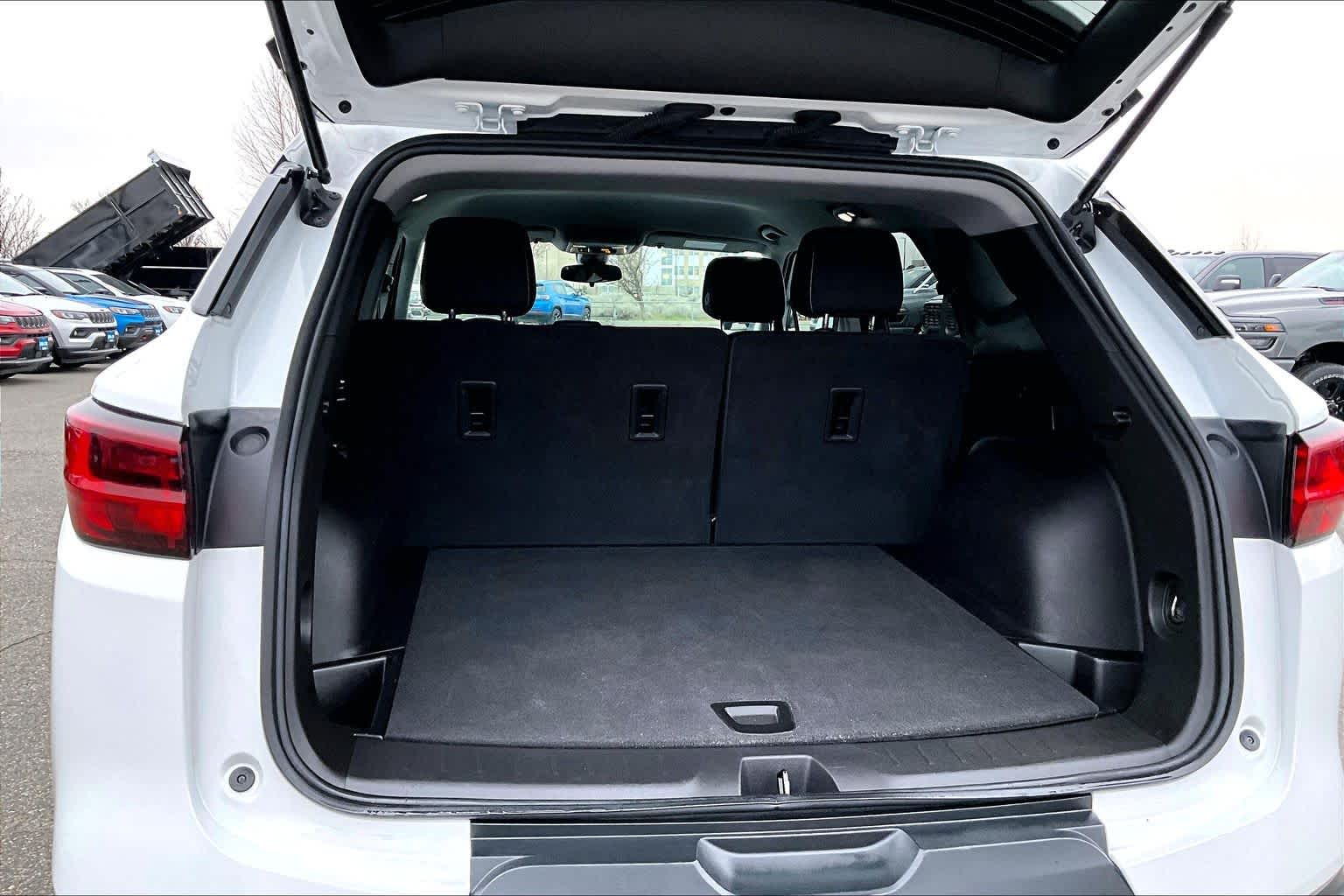 Thumbnail: 2023 Chevrolet Blazer - 18