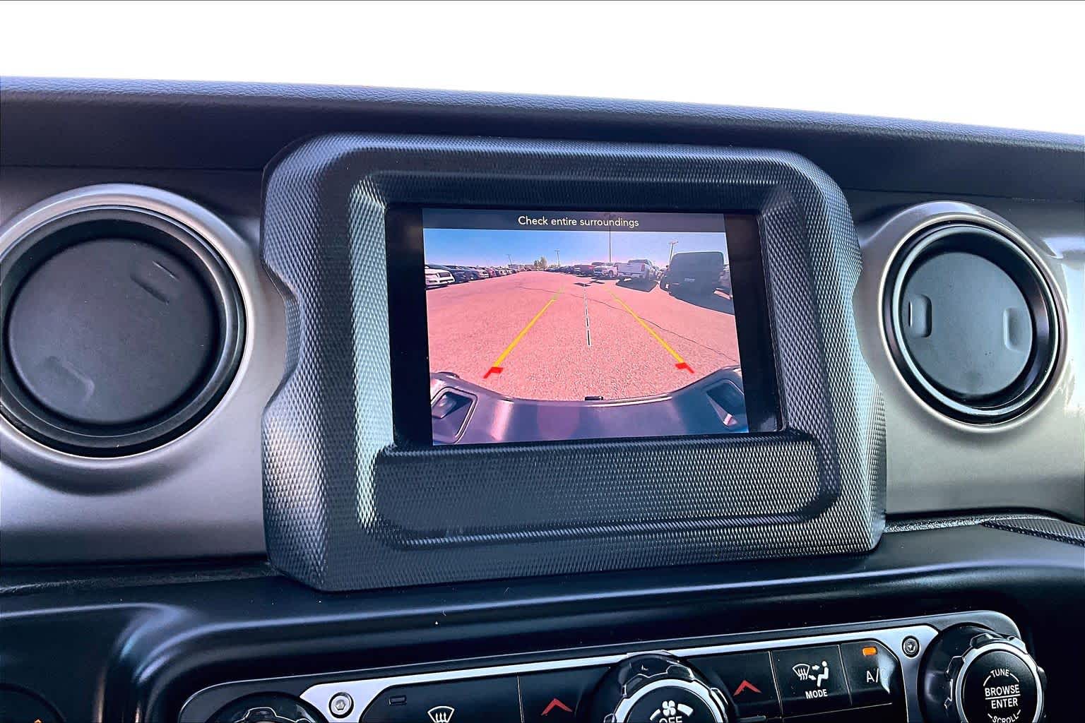 Thumbnail: 2021 Jeep Gladiator - 25