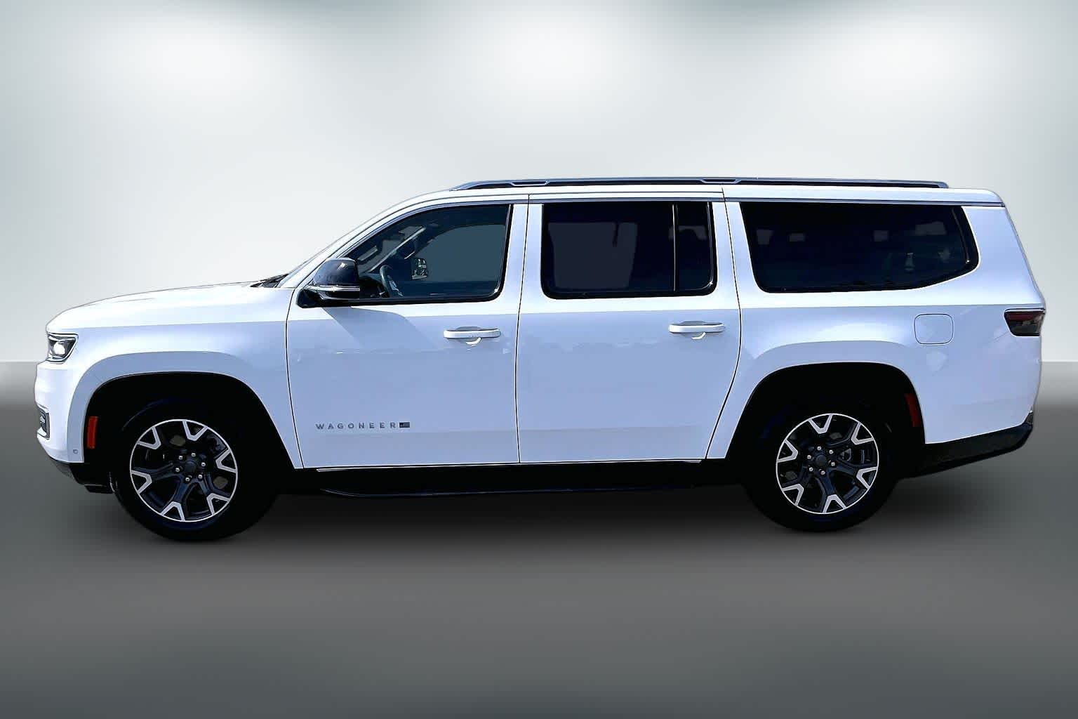 Thumbnail: 2024 Jeep Wagoneer - 3
