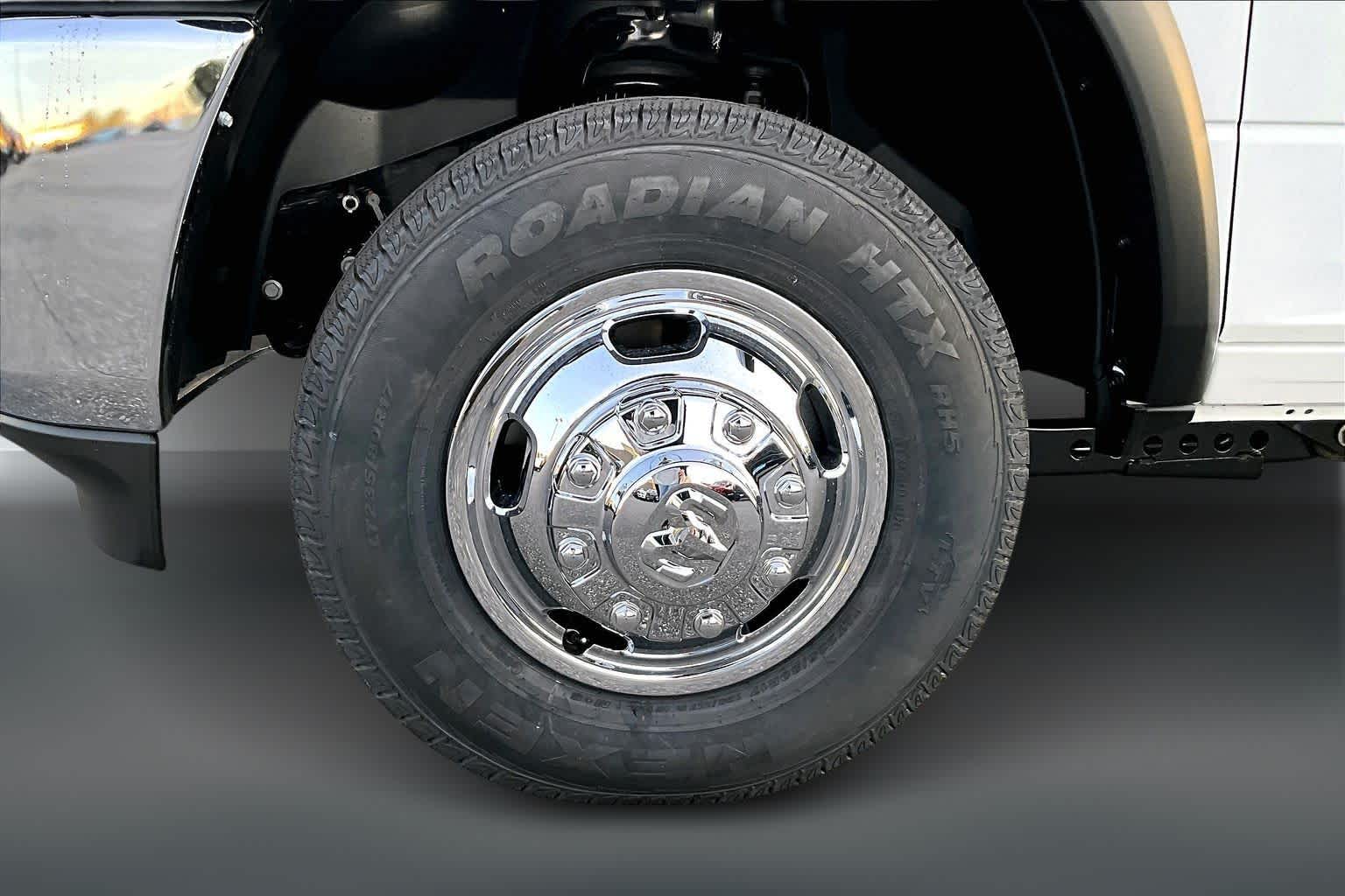 Thumbnail: 2026 RAM 3500 - 8