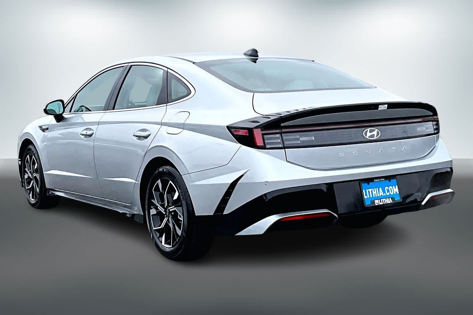 Thumbnail: 2025 Hyundai Sonata - 4