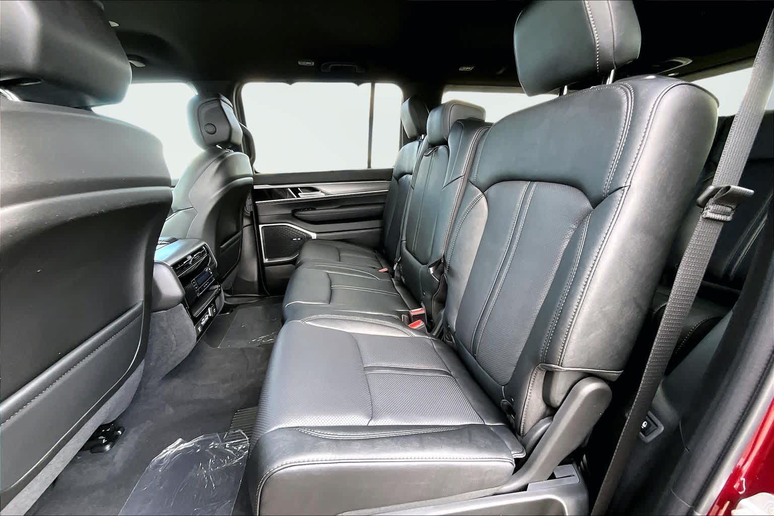 Thumbnail: 2026 Jeep Grand Wagoneer - 12