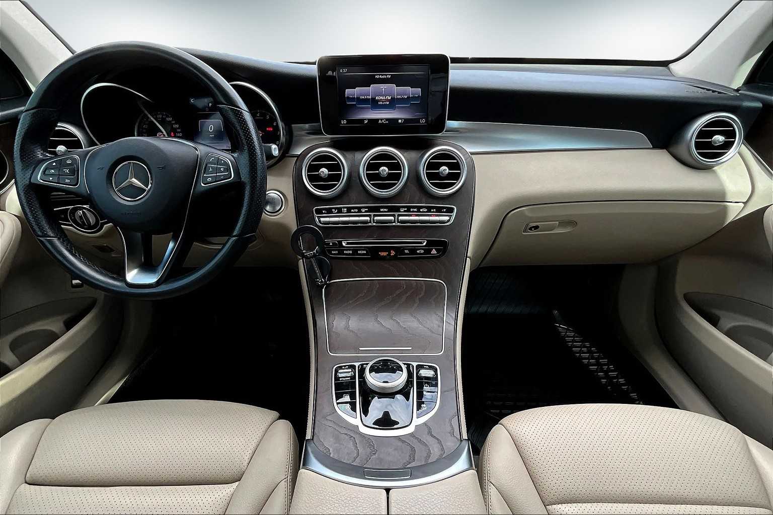 Thumbnail: 2019 Mercedes-Benz GLC - 10