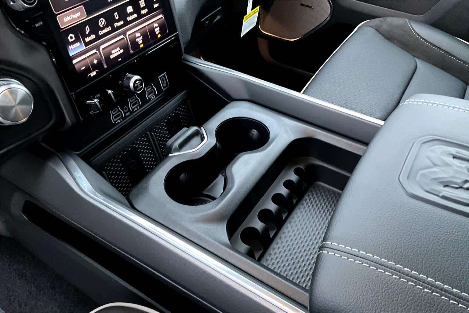 Thumbnail: 2026 RAM 1500 - 17