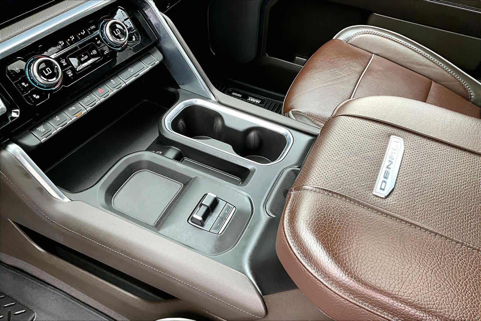 Thumbnail: 2024 GMC Sierra 3500 - 16