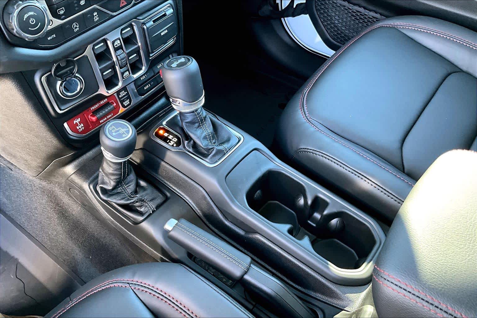 Thumbnail: 2026 Jeep Wrangler - 16