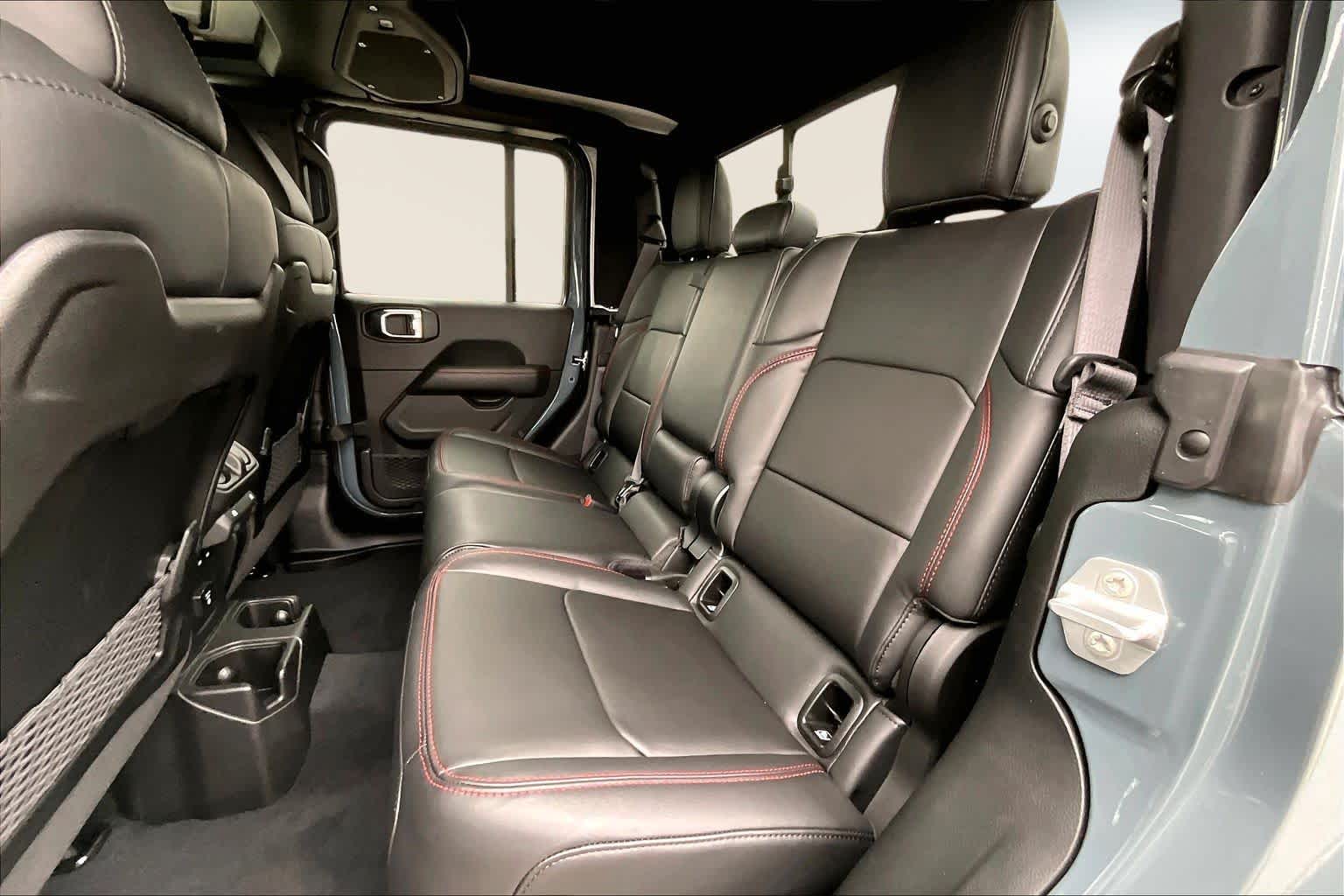 Thumbnail: 2026 Jeep Gladiator - 13