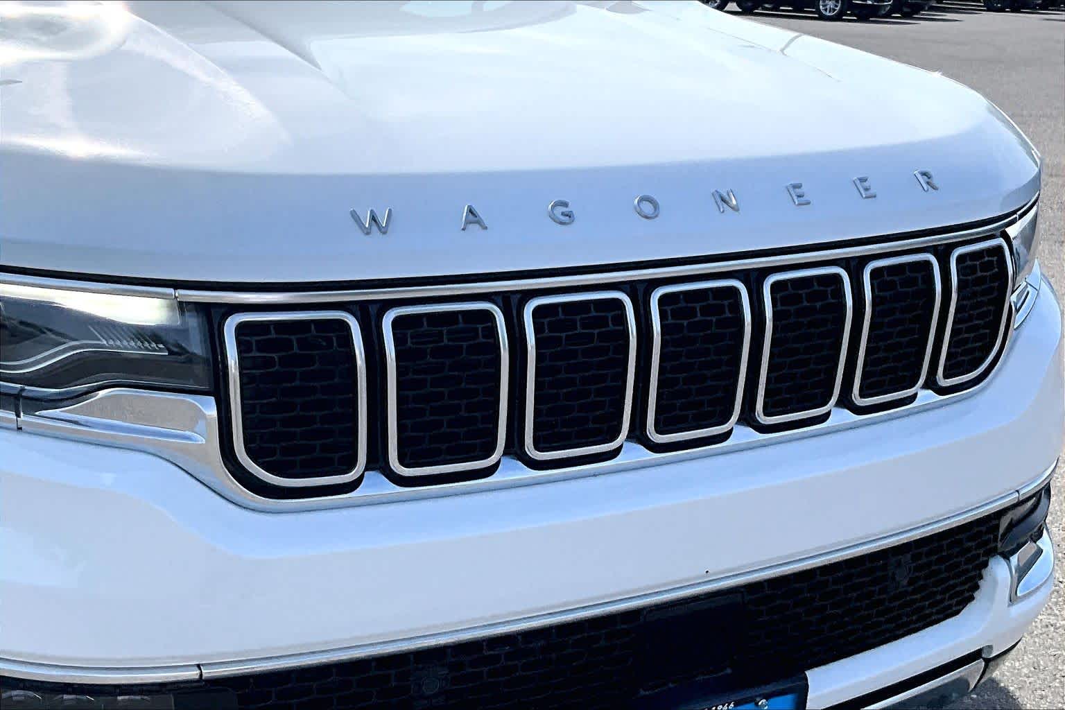 Thumbnail: 2024 Jeep Wagoneer - 34