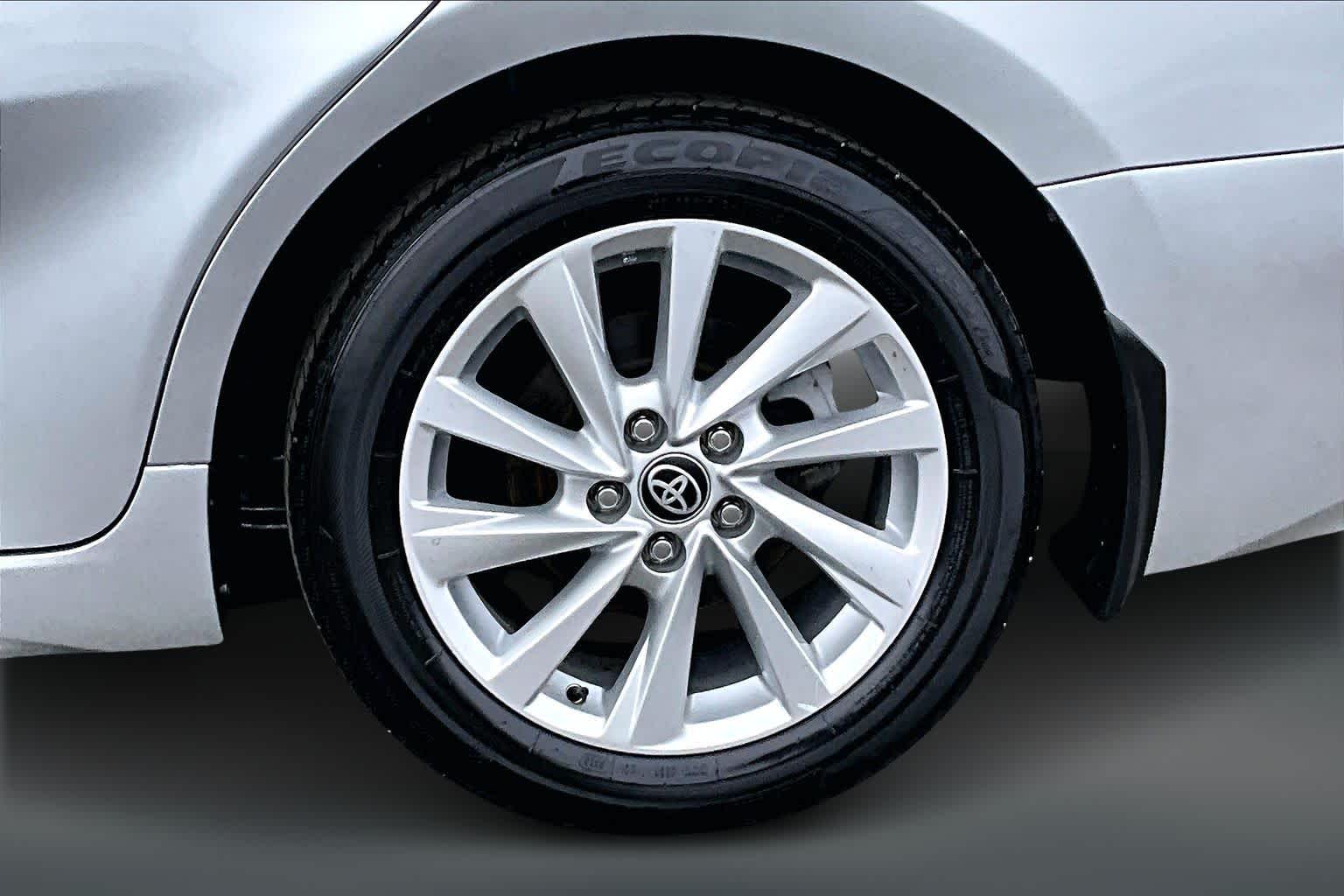 Thumbnail: 2023 Toyota Camry - 35