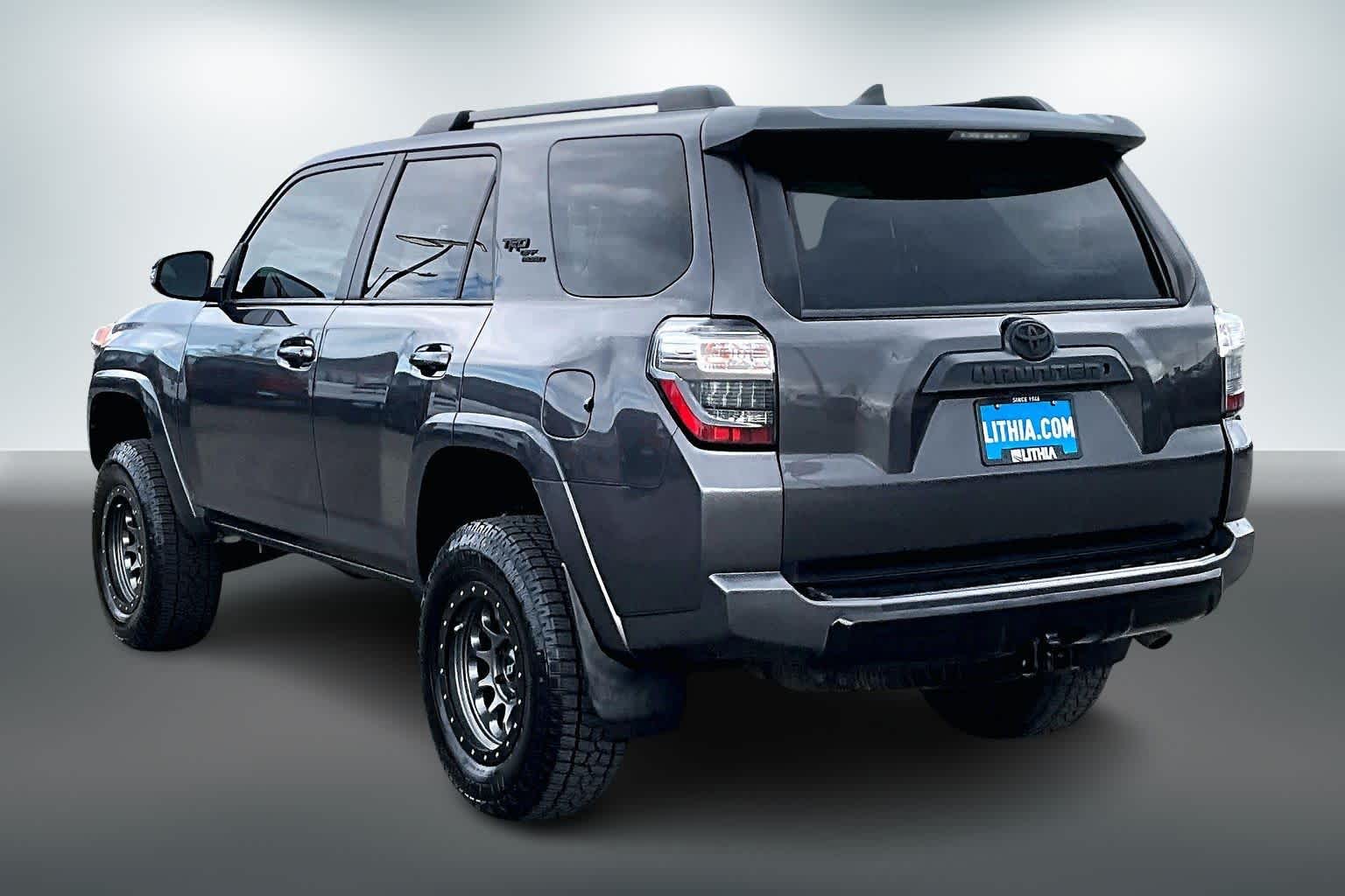 Thumbnail: 2019 Toyota 4Runner - 4