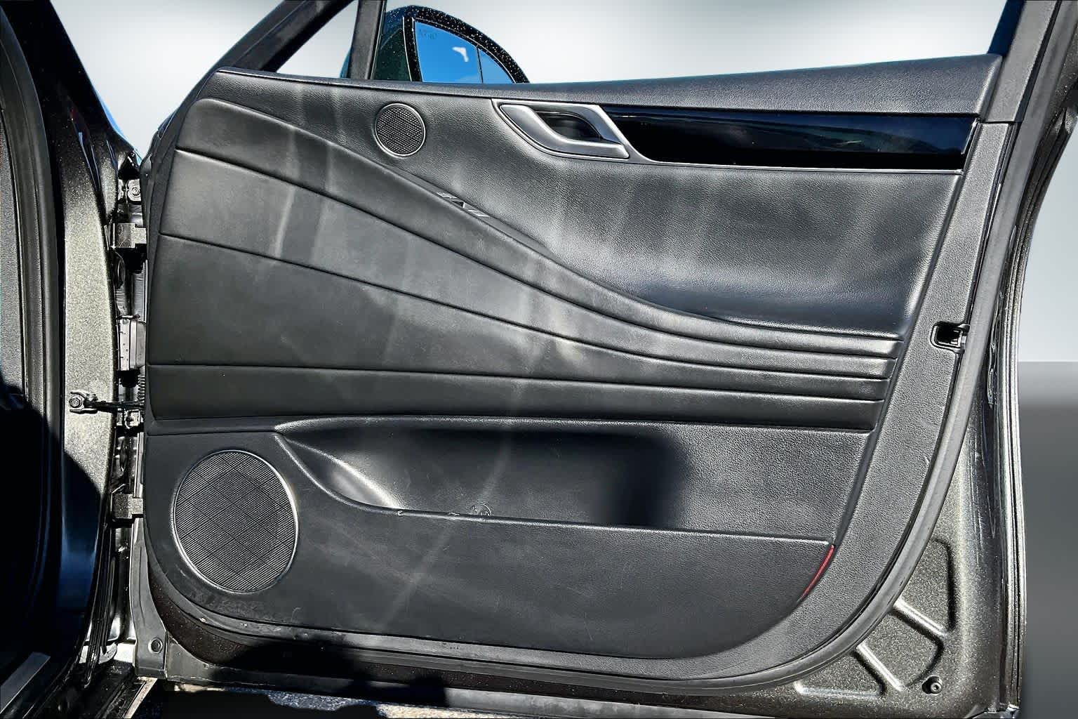 Thumbnail: 2023 Genesis G80 - 28