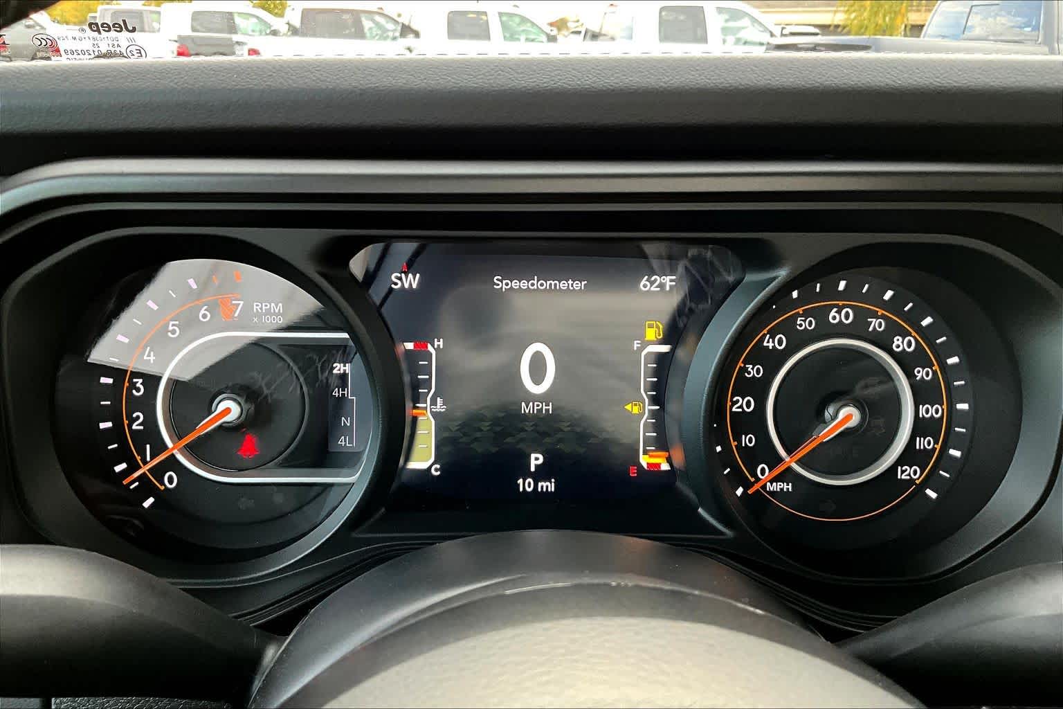 Thumbnail: 2025 Jeep Gladiator - 18