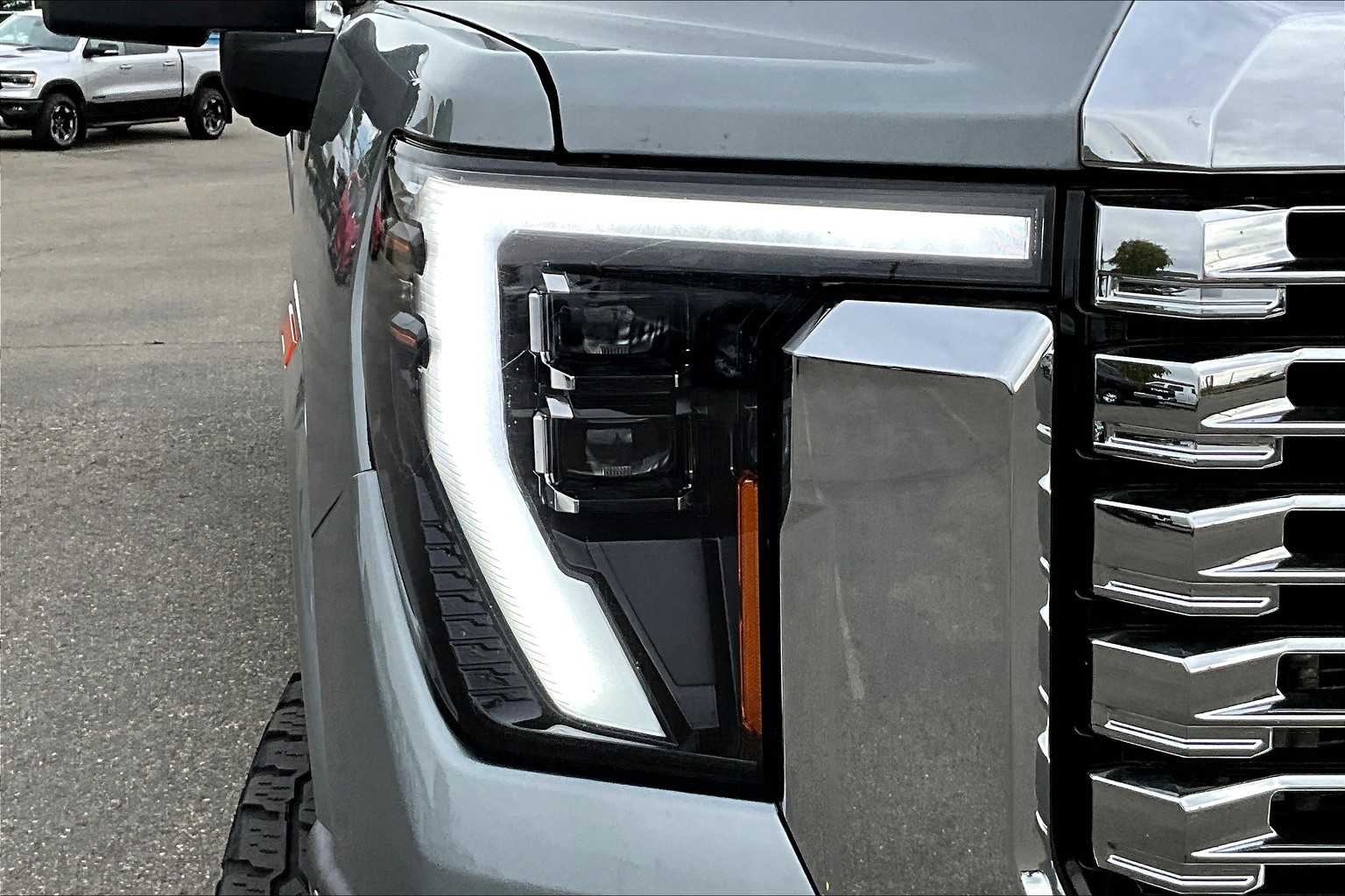 Thumbnail: 2024 GMC Sierra 3500 - 2