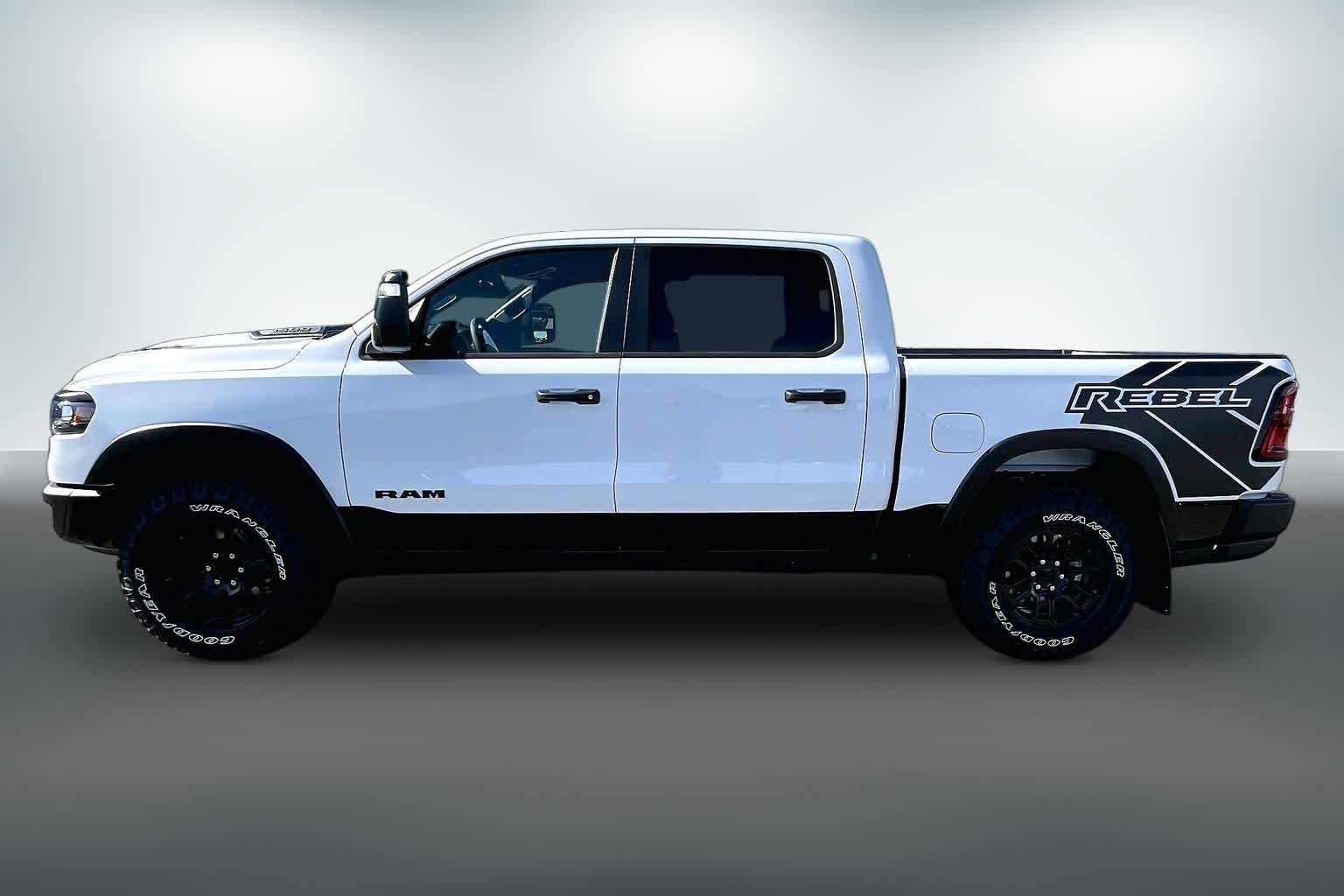 Thumbnail: 2026 RAM 1500 - 3