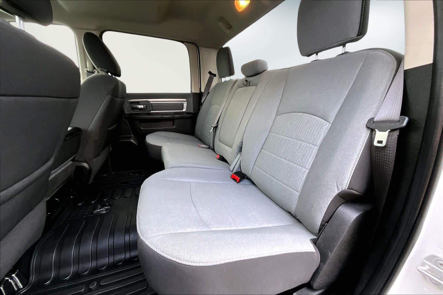 Thumbnail: 2022 RAM 1500 Classic - 29