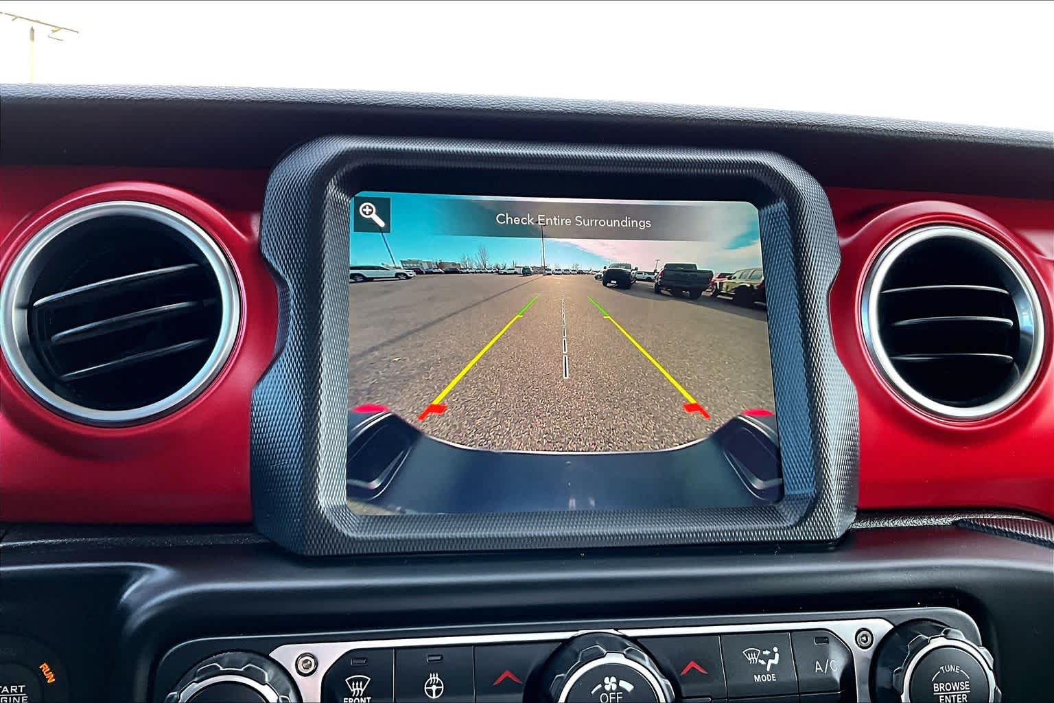 Thumbnail: 2023 Jeep Gladiator - 25