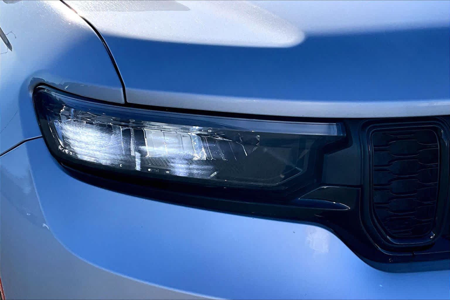 Thumbnail: 2024 Jeep Grand Cherokee L - 32