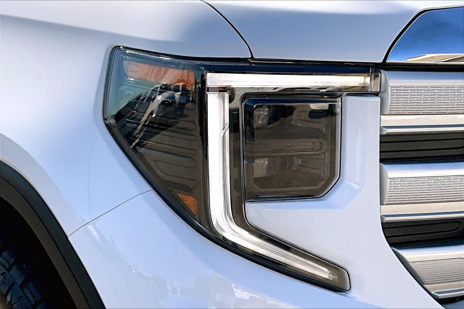Thumbnail: 2024 GMC Sierra 1500 - 31