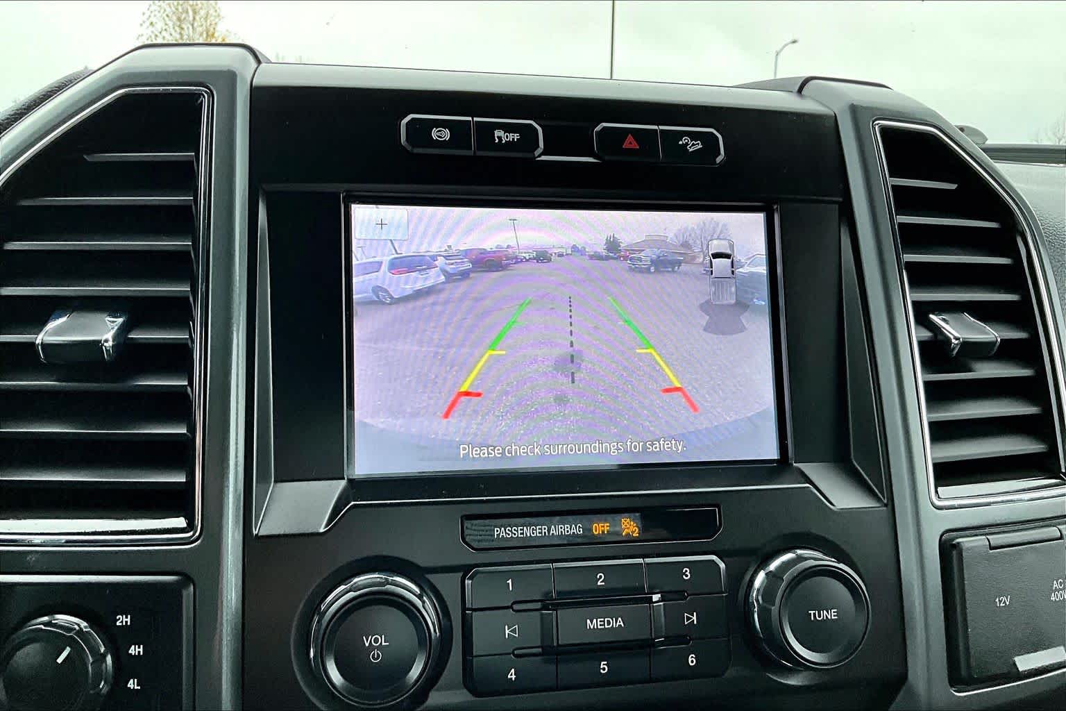 Thumbnail: 2022 Ford F-350 - 26