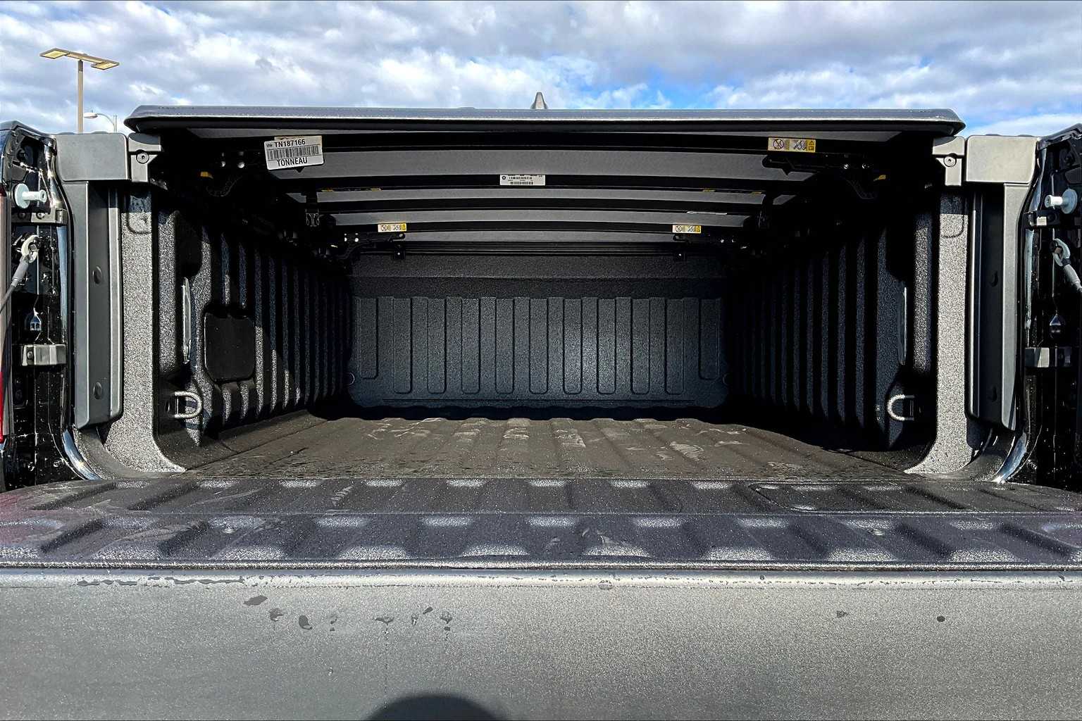 Thumbnail: 2026 RAM 1500 - 19