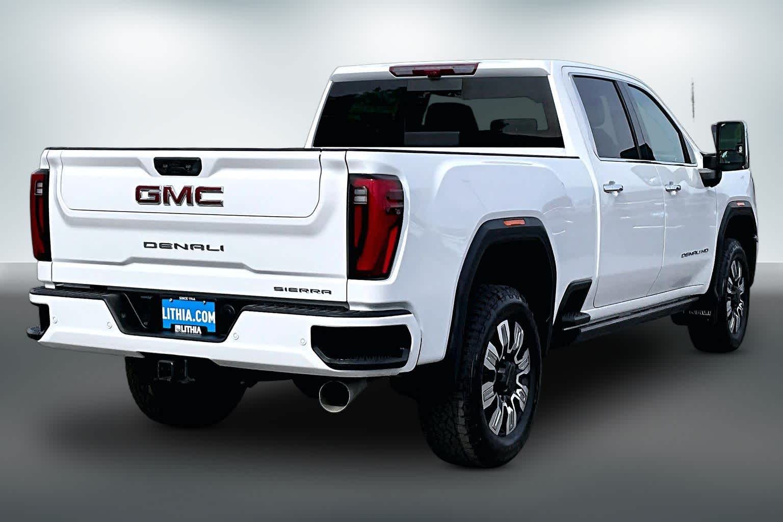 Thumbnail: 2024 GMC Sierra 3500 - 22