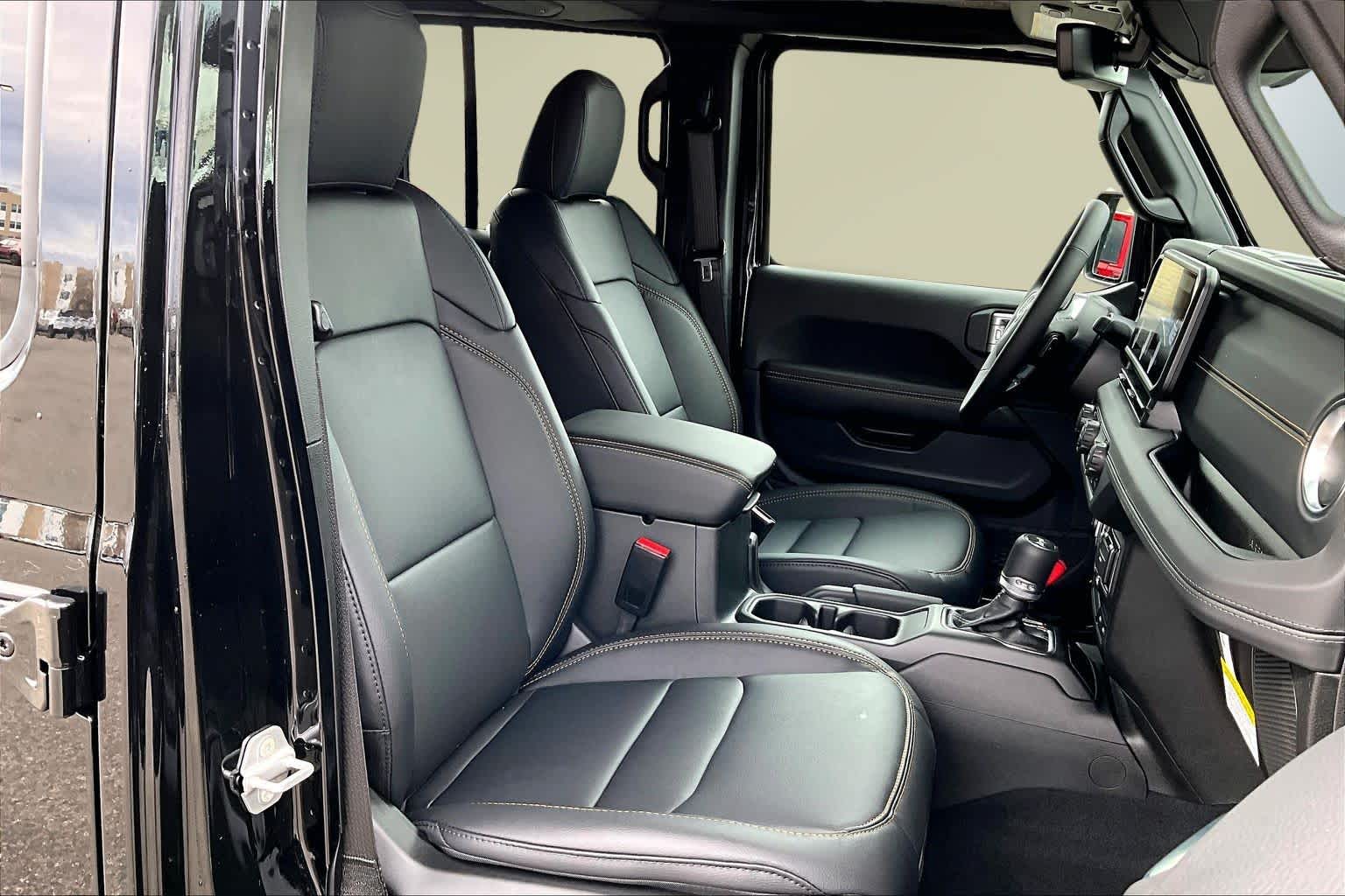 Thumbnail: 2026 Jeep Wrangler - 12