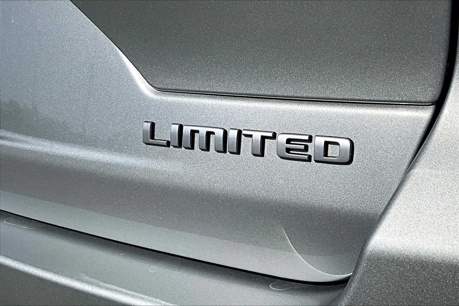 Thumbnail: 2025 Jeep Grand Cherokee - 7