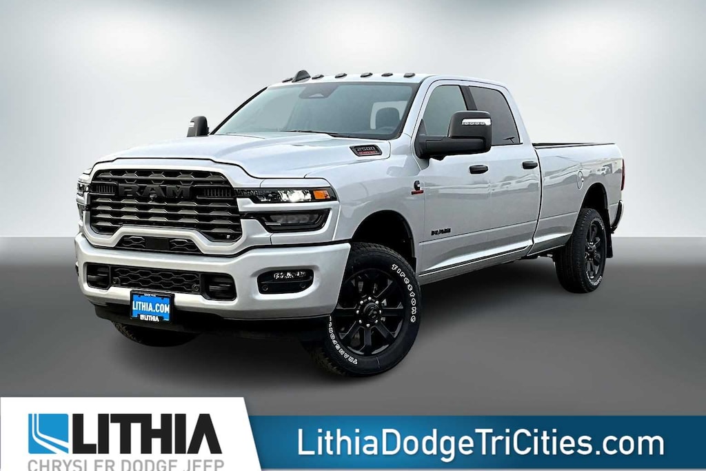 New 2026 Ram 2500 BIG HORN CREW CAB 4X4 8' BOX Pickup