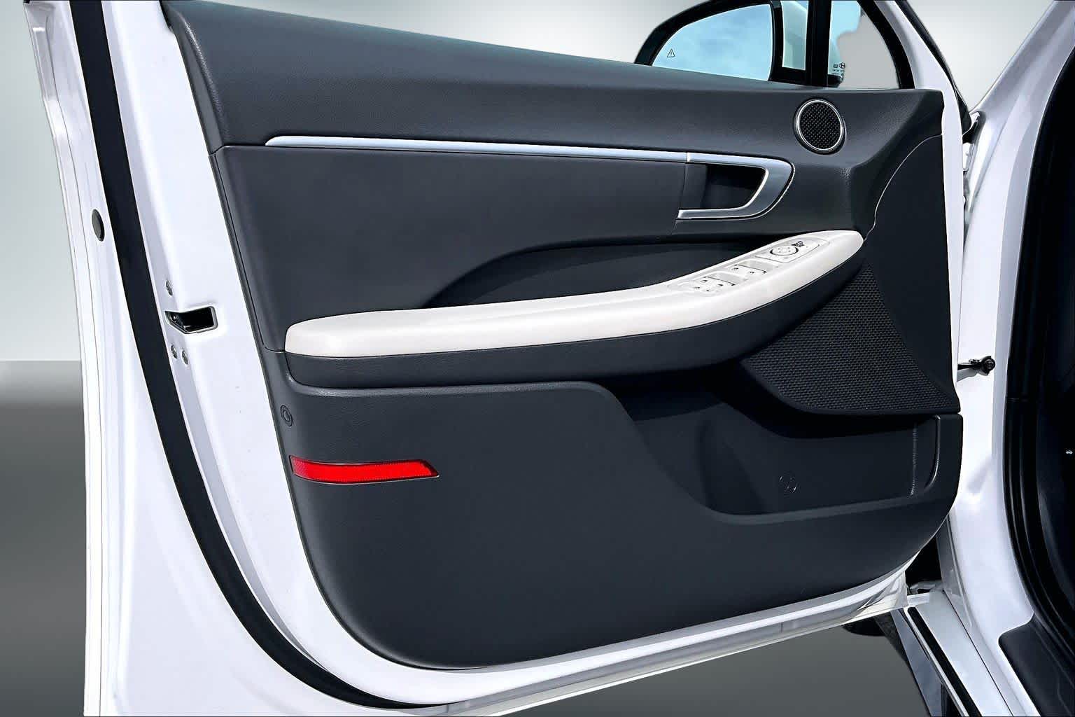 Thumbnail: 2024 Hyundai Sonata - 25