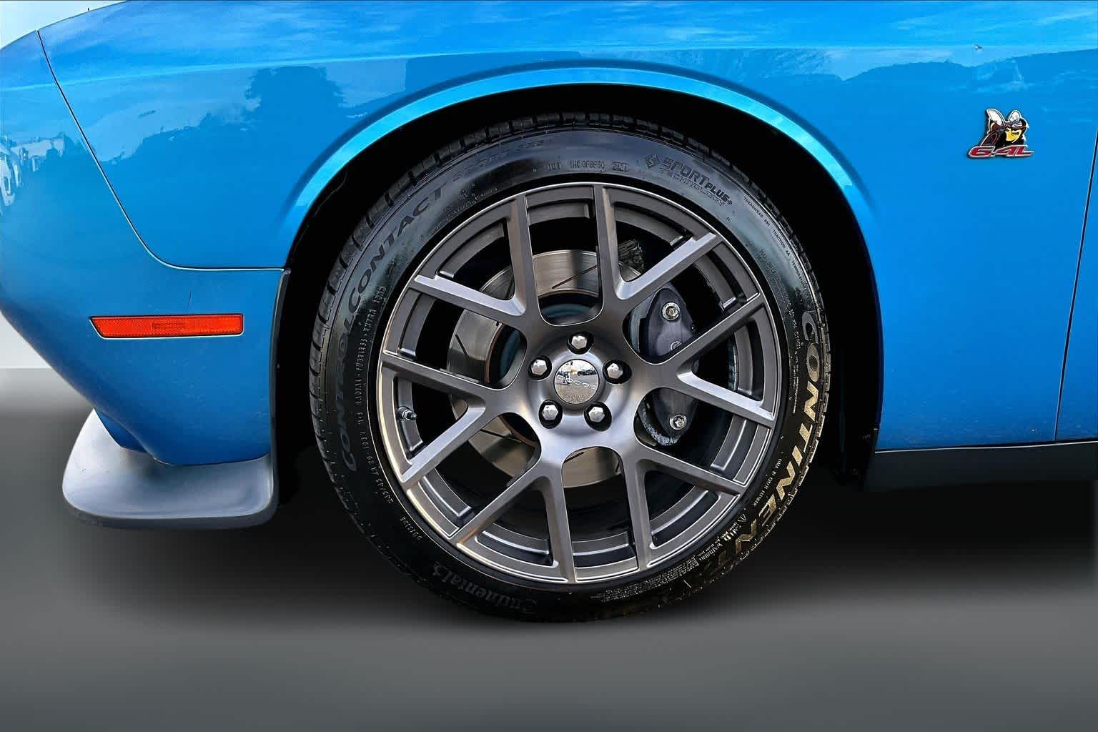 Thumbnail: 2016 Dodge Challenger - 8