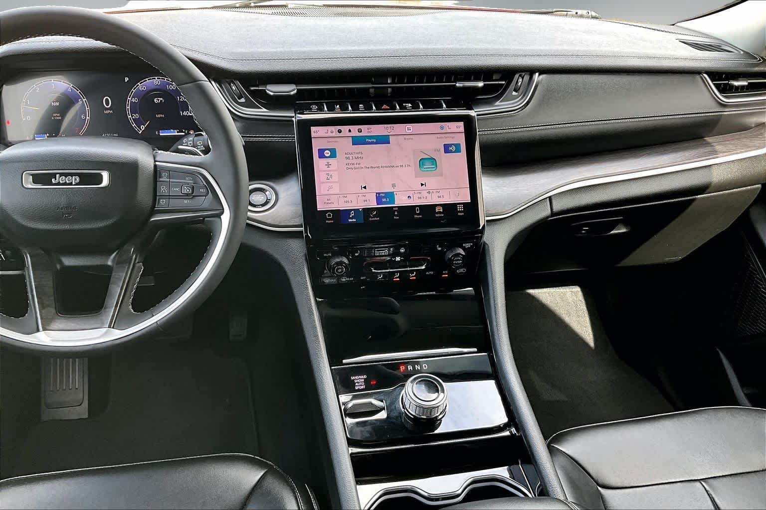 Thumbnail: 2023 Jeep Grand Cherokee - 15